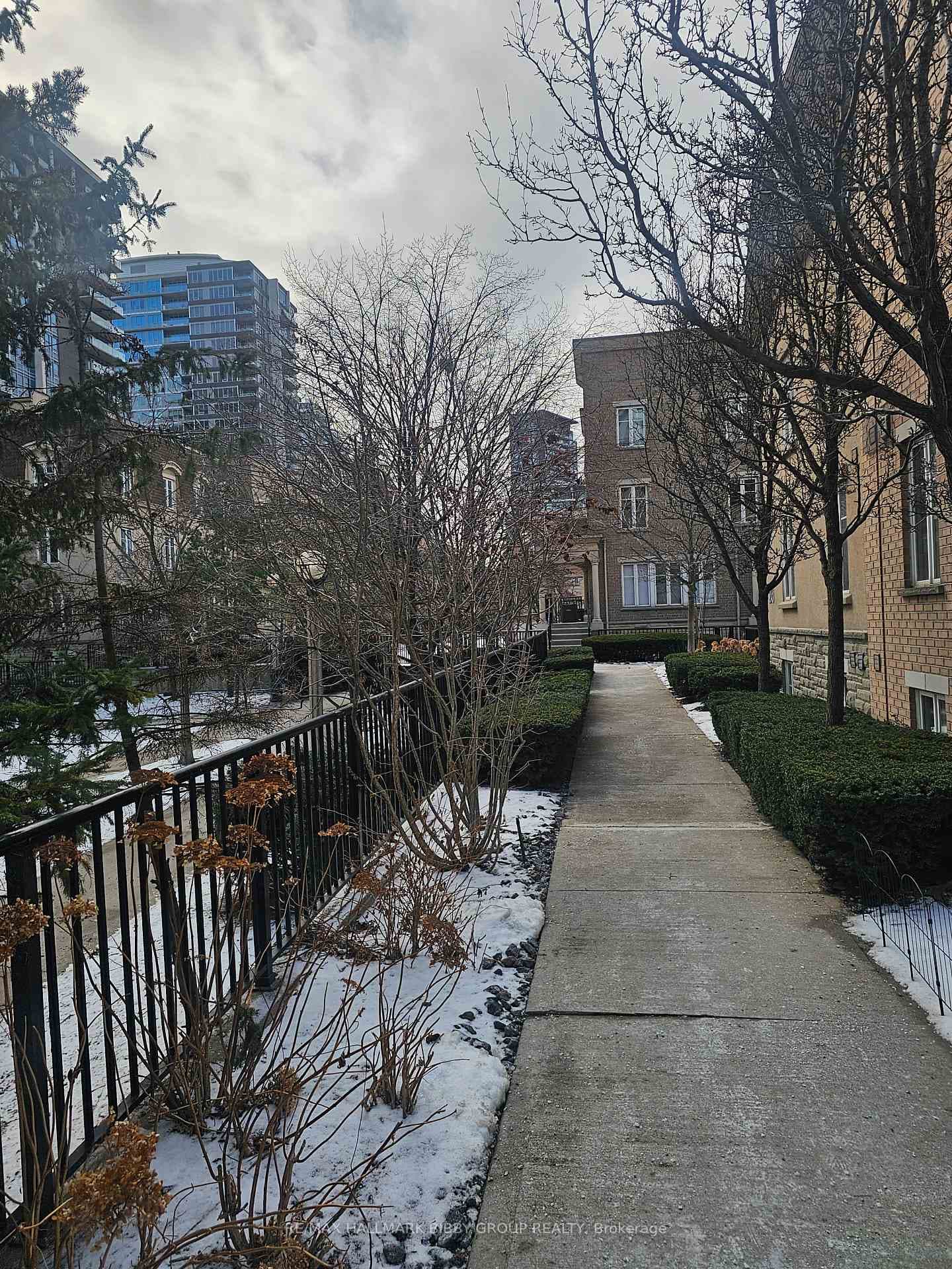 22 Western Battery Road Unit 120 photo 22