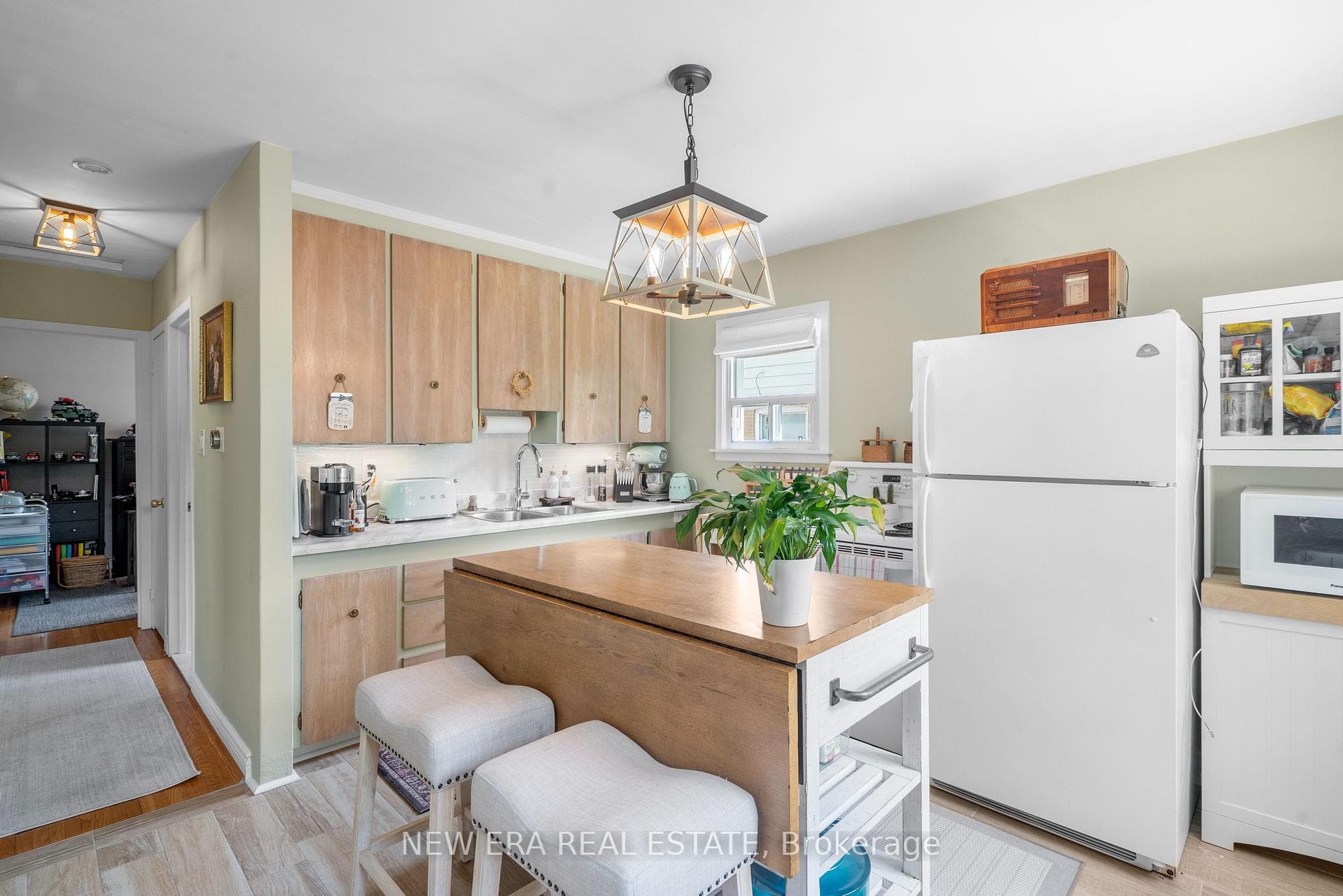 91 Hadrian Drive photo 8