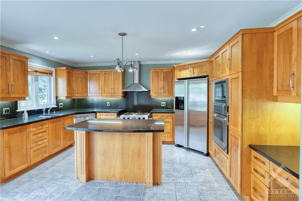 23 KILBARRY Crescent photo 11