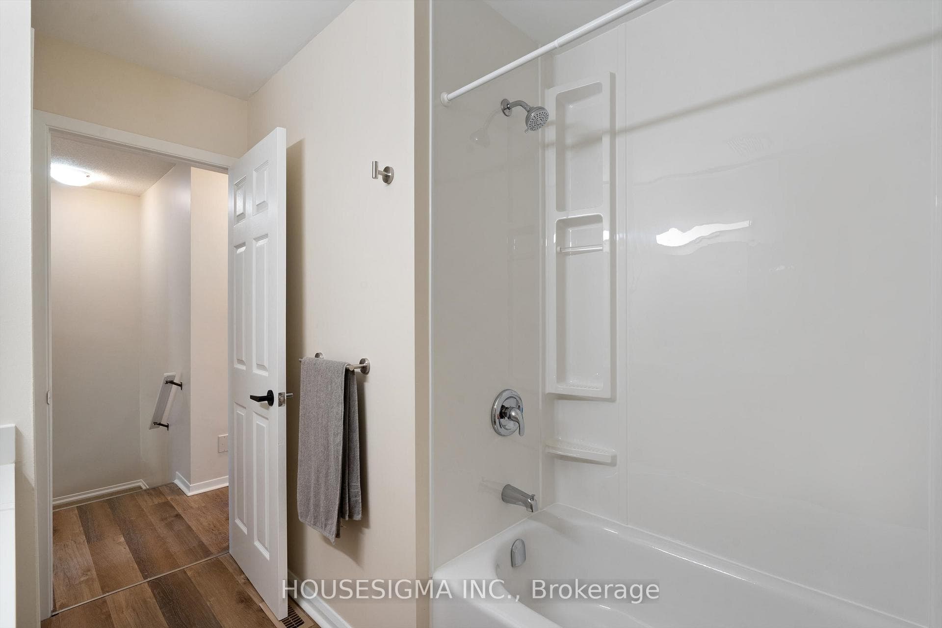 5772 Deerbrook Street photo 33