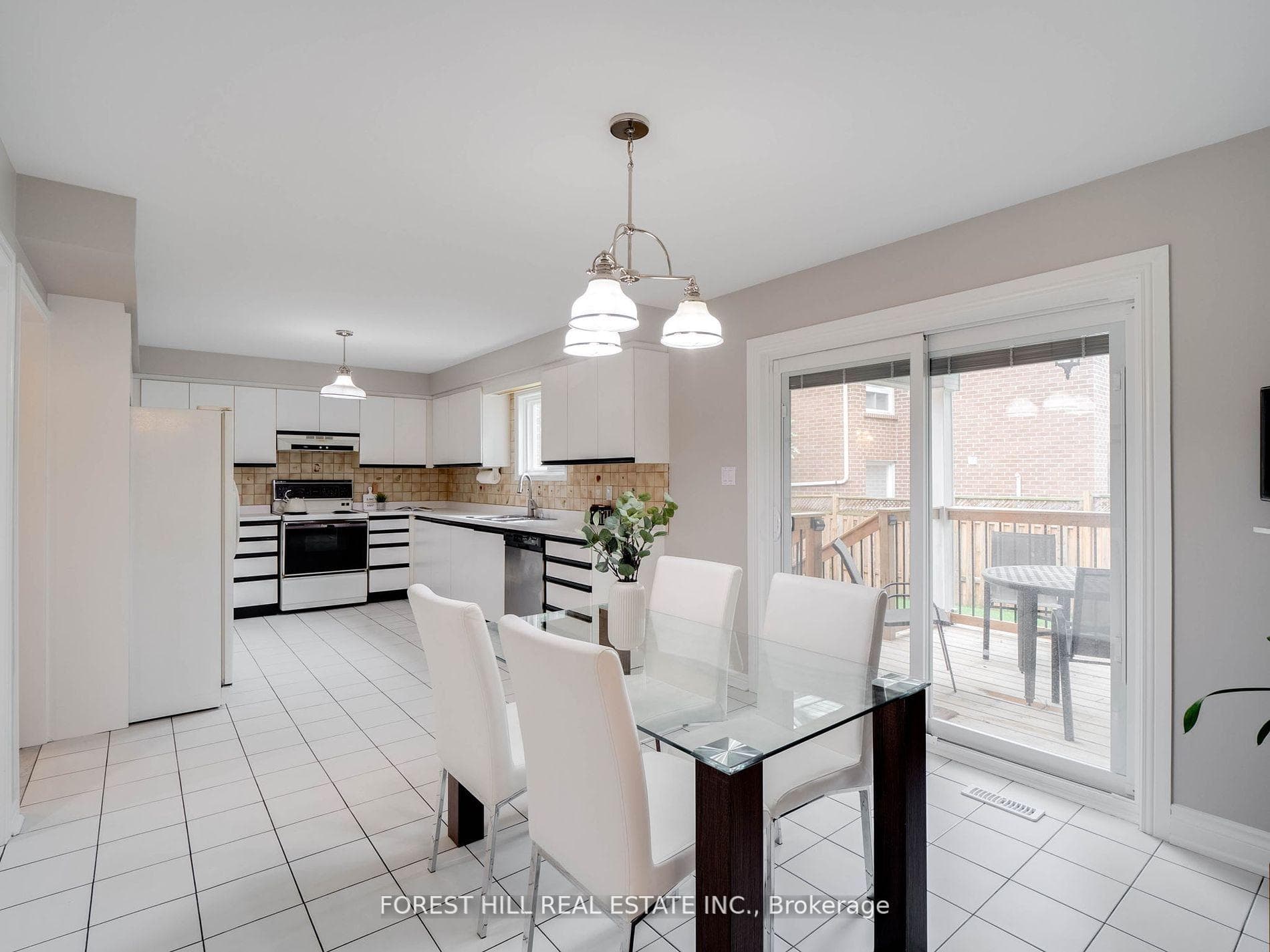 555 Spring Gate Boulevard photo 10