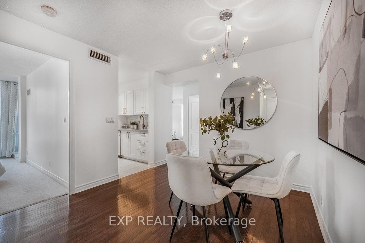 33 Elm Drive Unit 509 photo 10