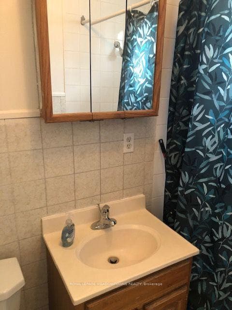 1211 College Street Unit Upper photo 21