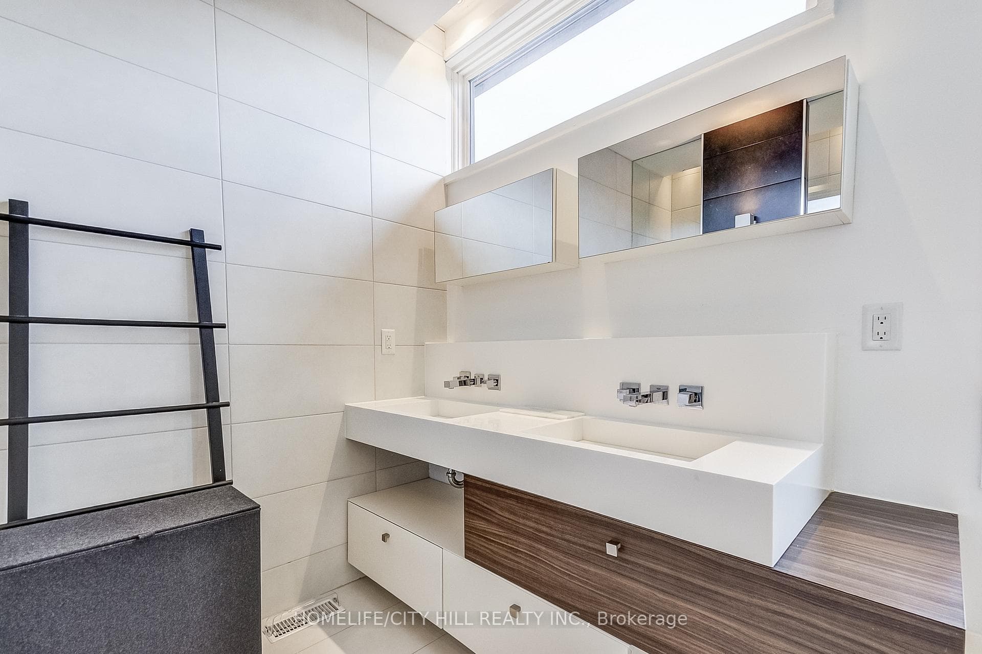 249 Claremont Street photo 32