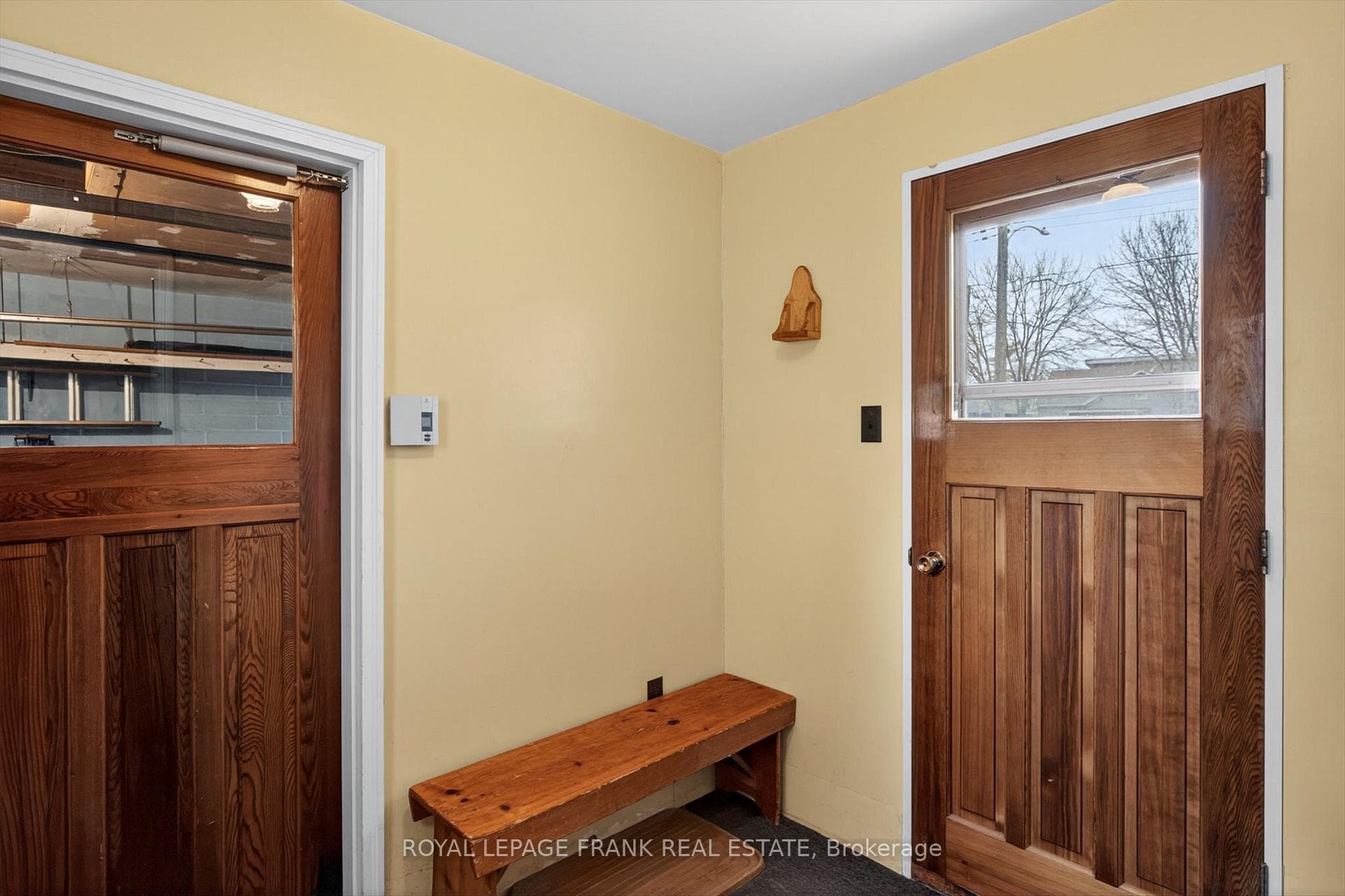 929 Western Avenue photo 19