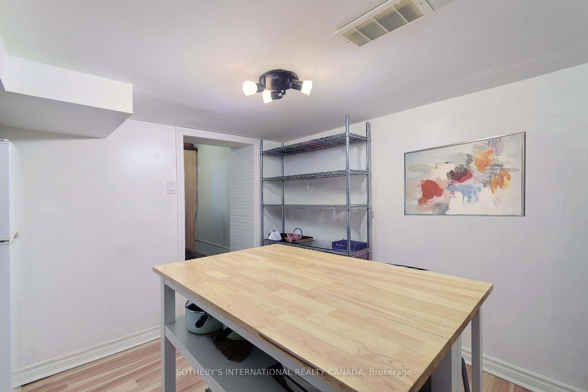 1155 Davenport Road photo 17