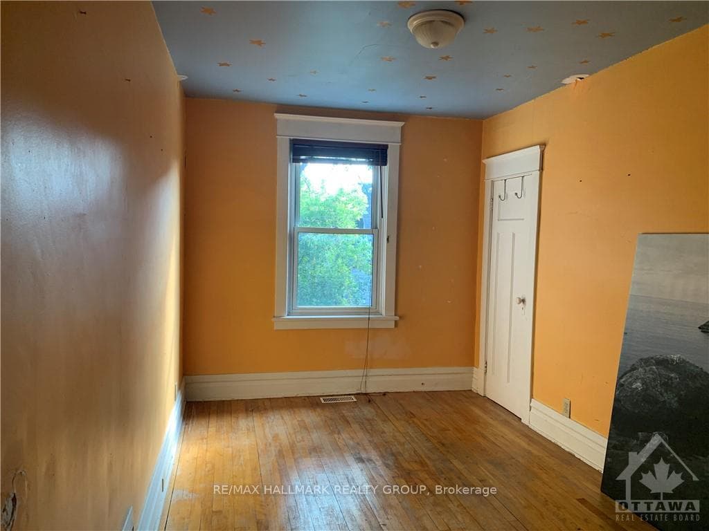 177 HINTON Avenue photo 12