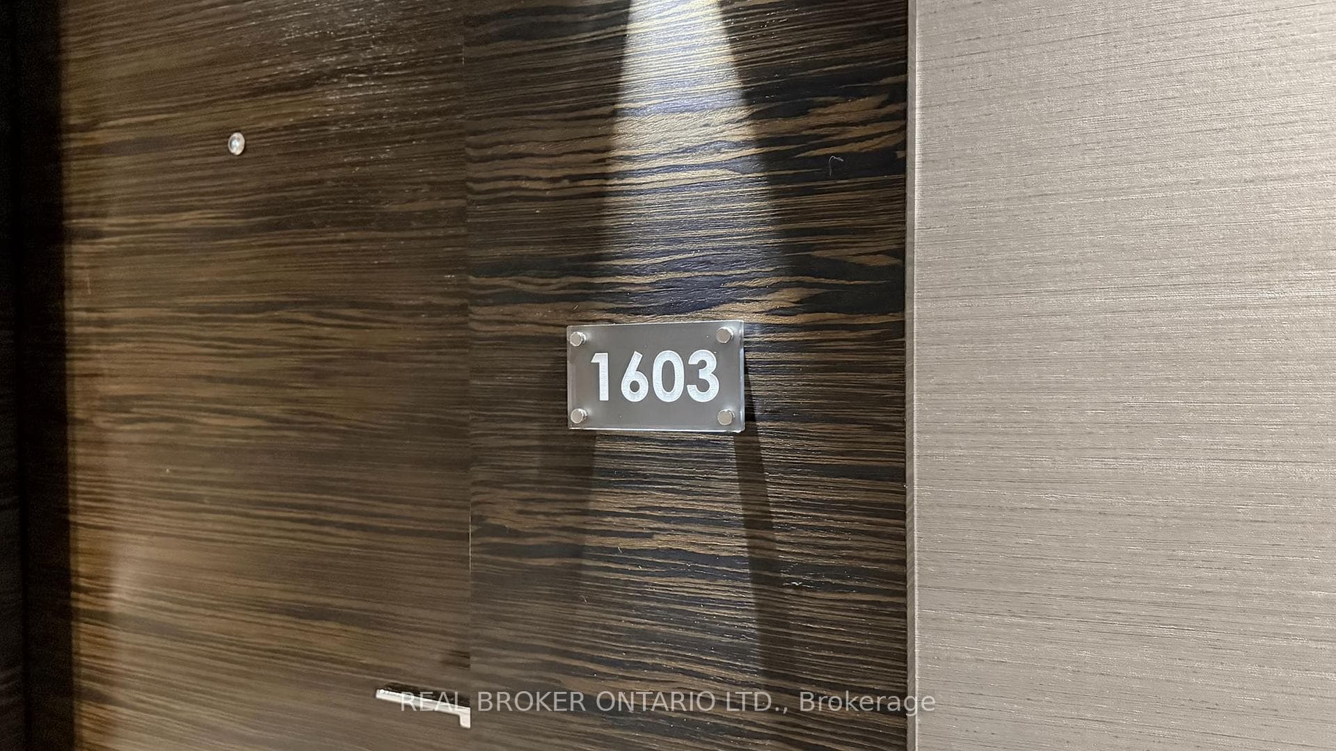 88 Davenport Road Unit 1603 photo 29