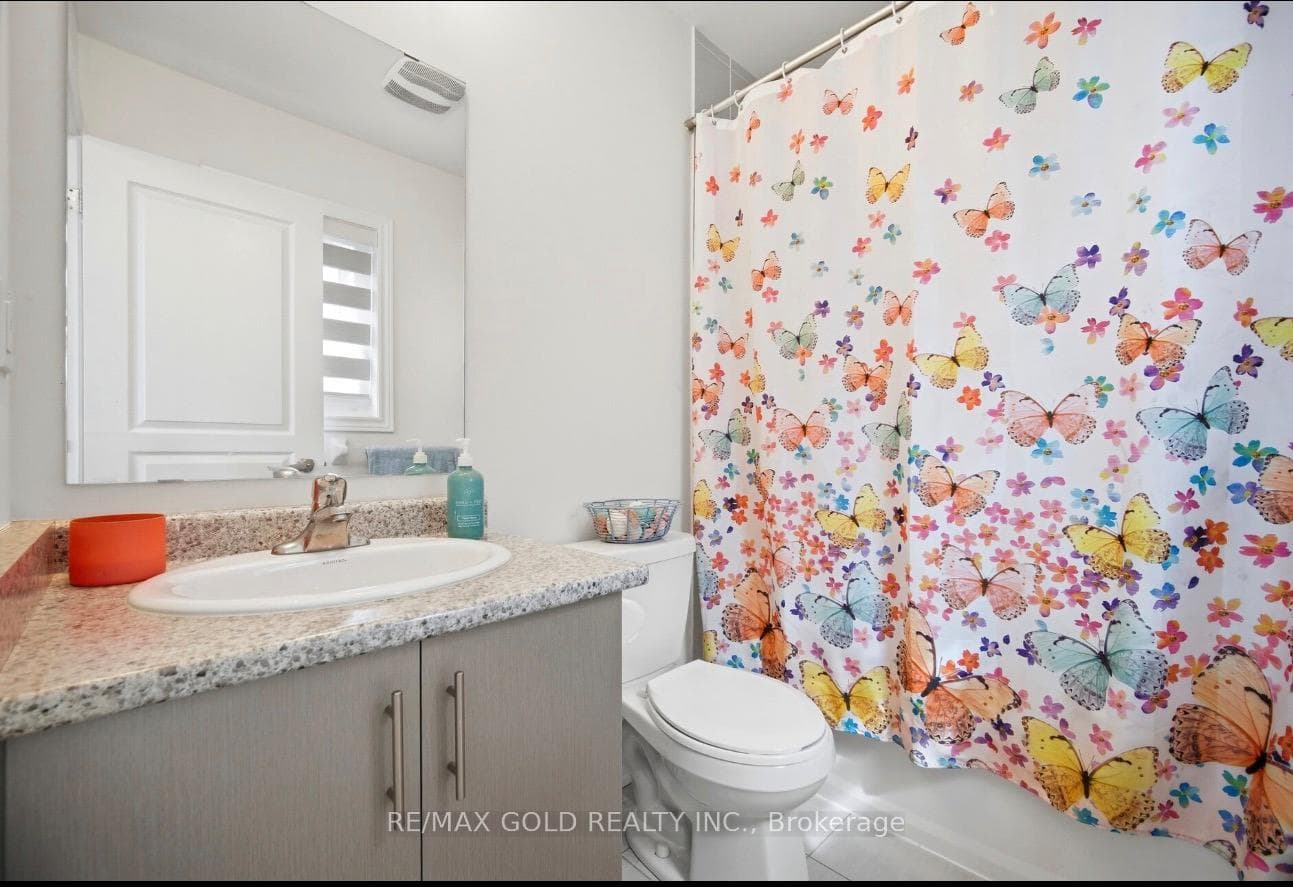 4TH BEDROOM ENSUITE