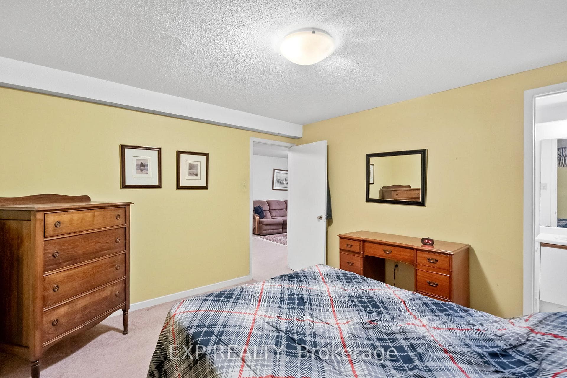 97 Mercer Crescent photo 21