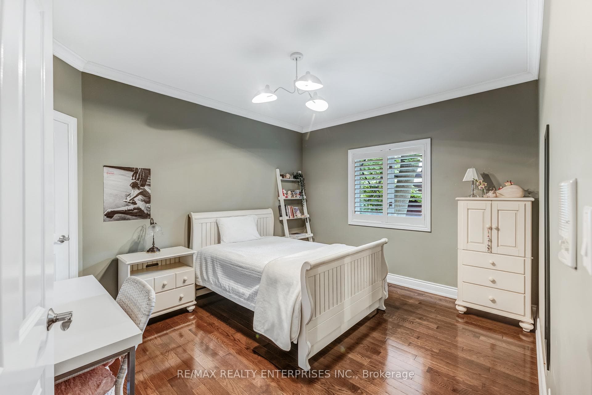 1421 Indian Grove photo 24