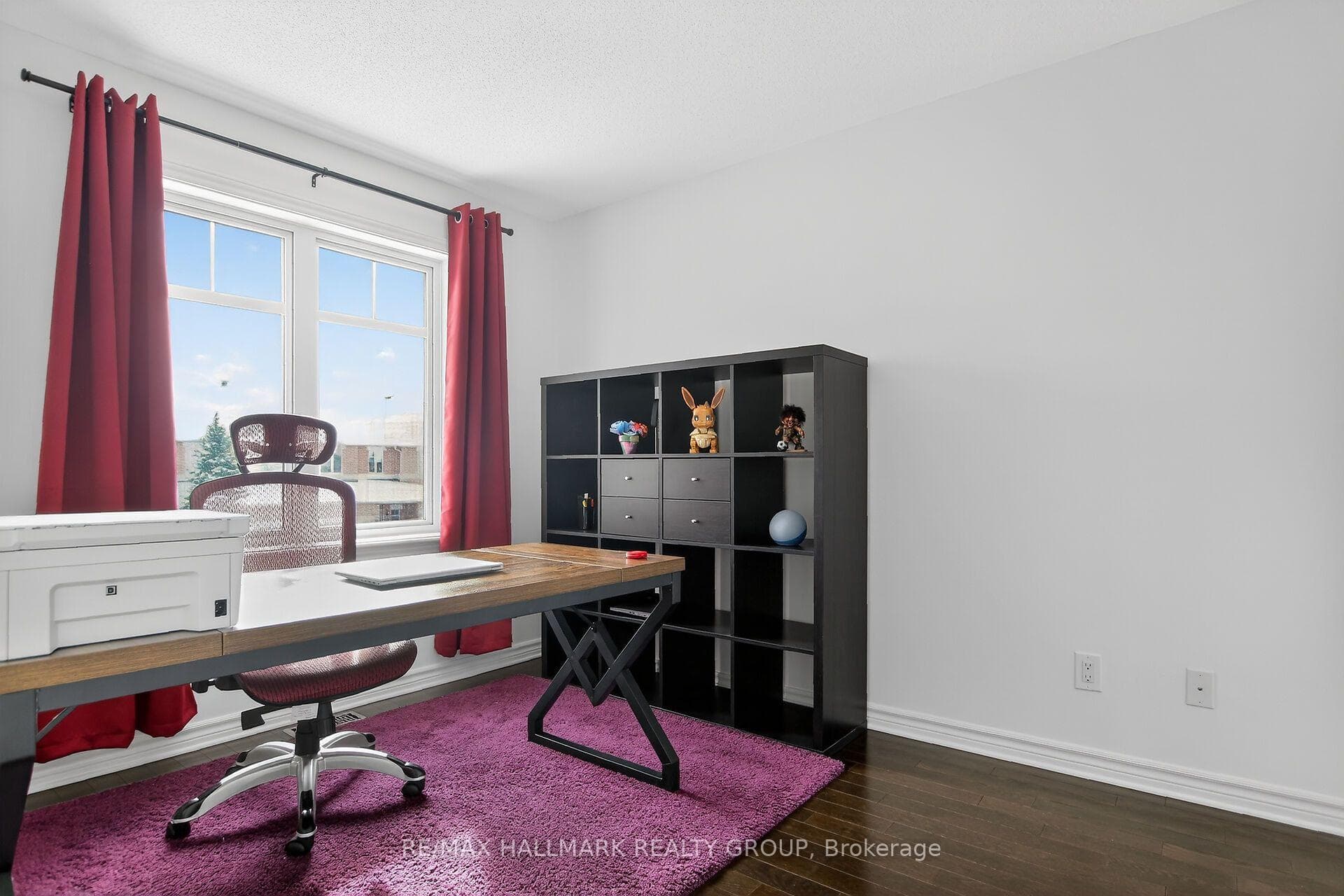 450 Sultan Street photo 30