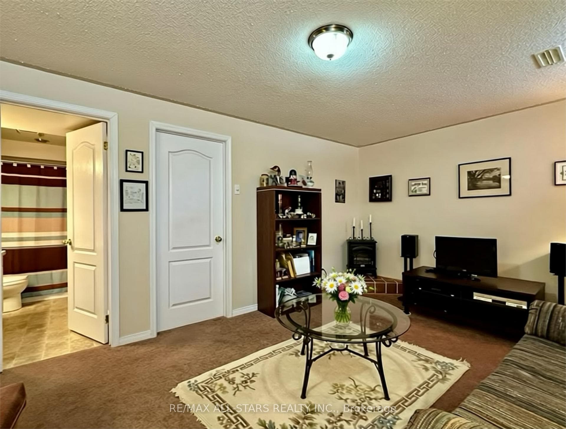 478 Abound Crescent photo 27