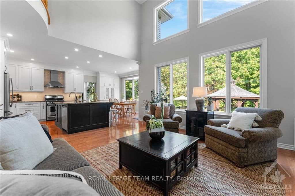 86 OSPREY Crescent photo 16