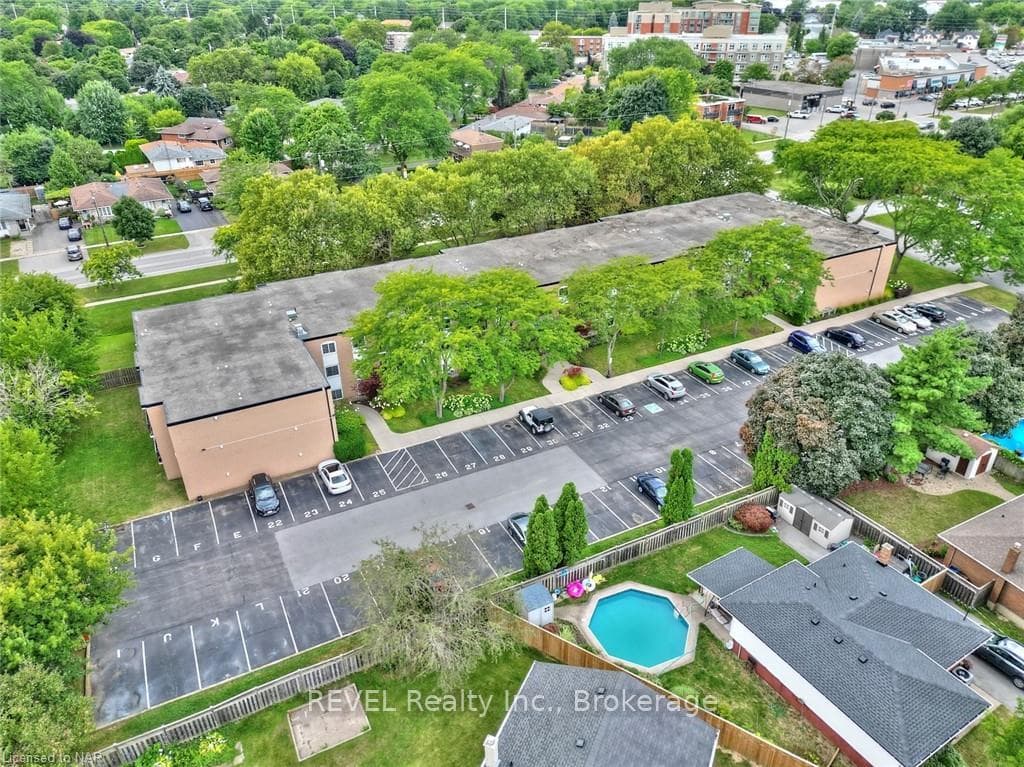 6 WESTLAKE Lane Unit 202 photo 3