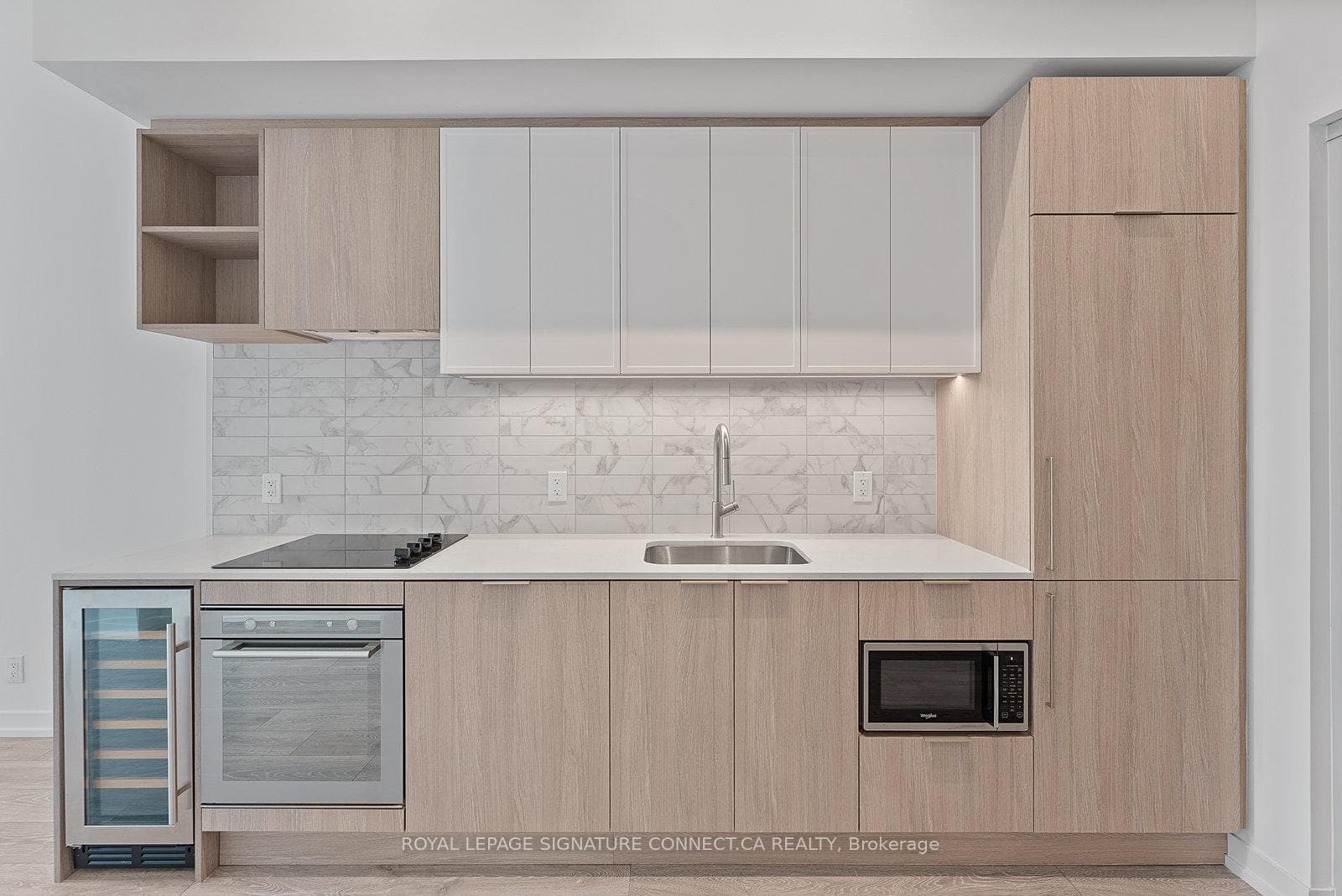 2020 Bathurst Street Unit 202 photo 9