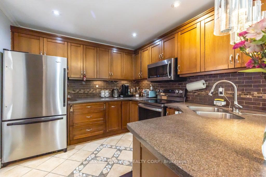 14 SABLE Drive photo 28