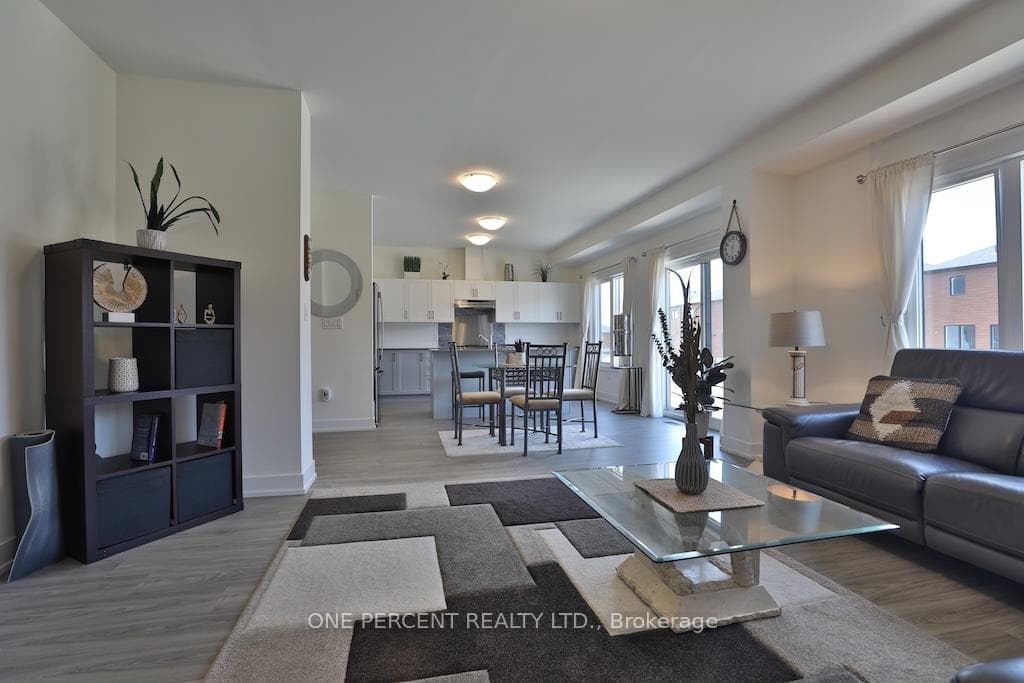 72 Dusenbury Drive photo 10