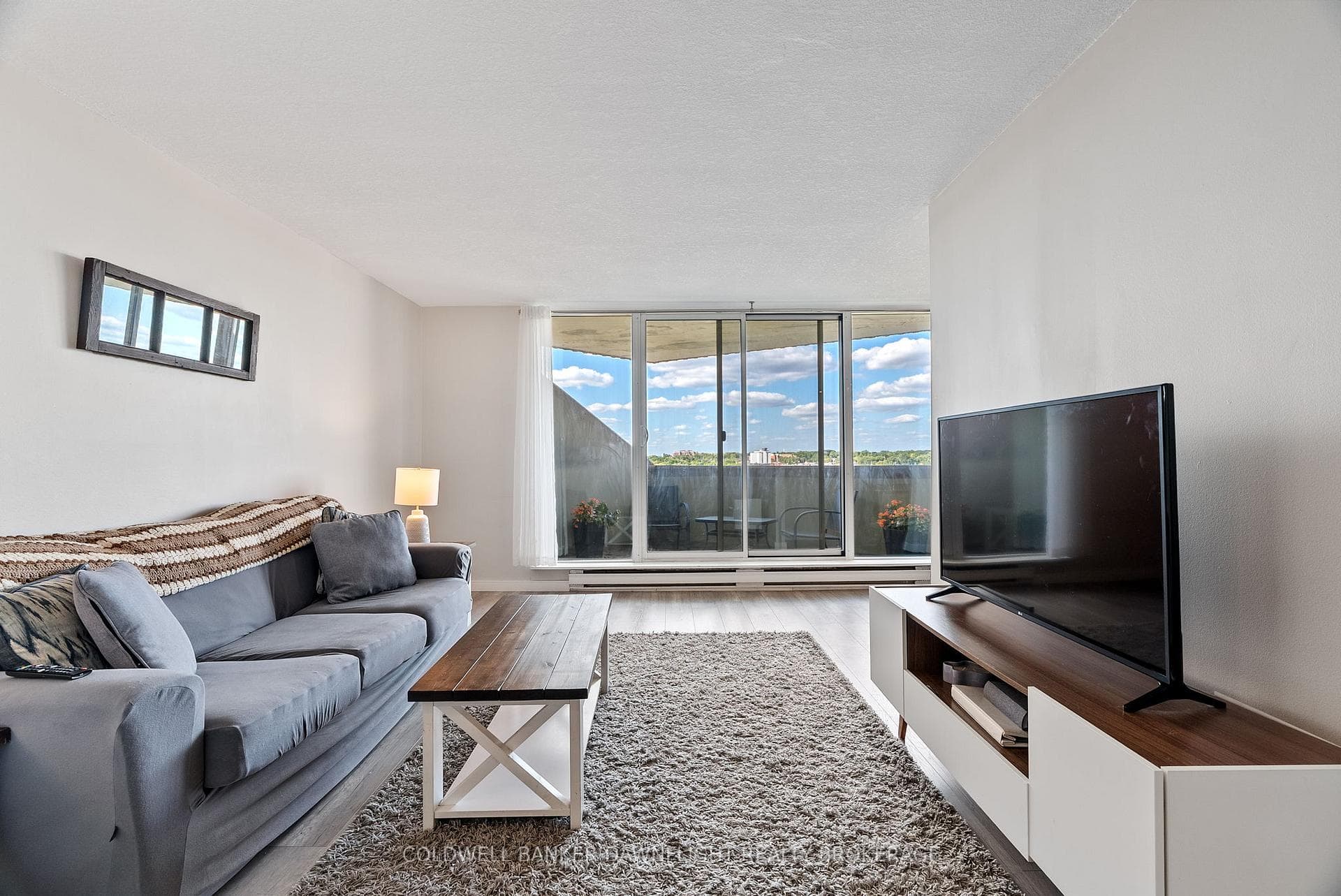 1105 Jalna Boulevard Unit 1103 photo 8
