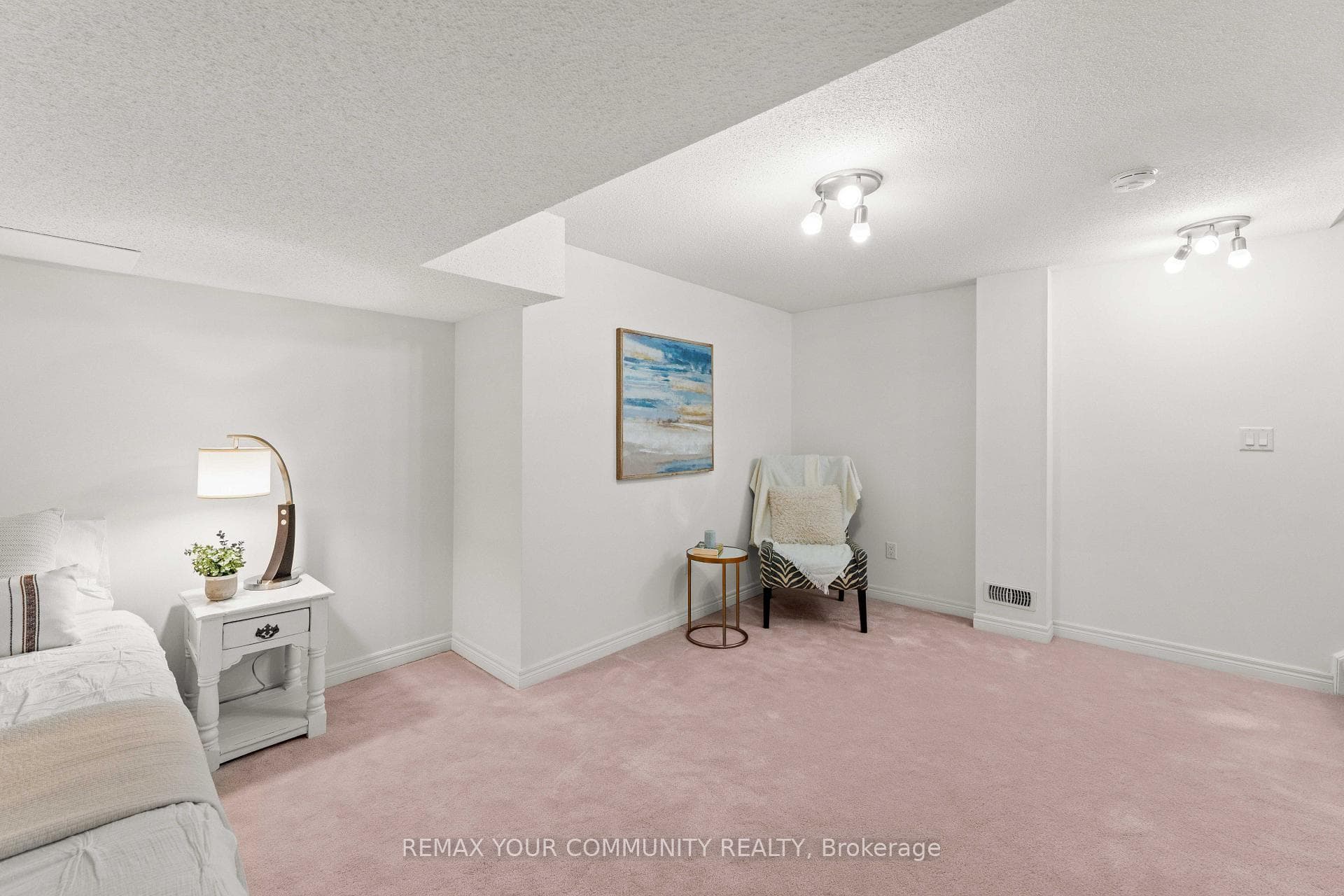 92 Ramage Lane photo 39