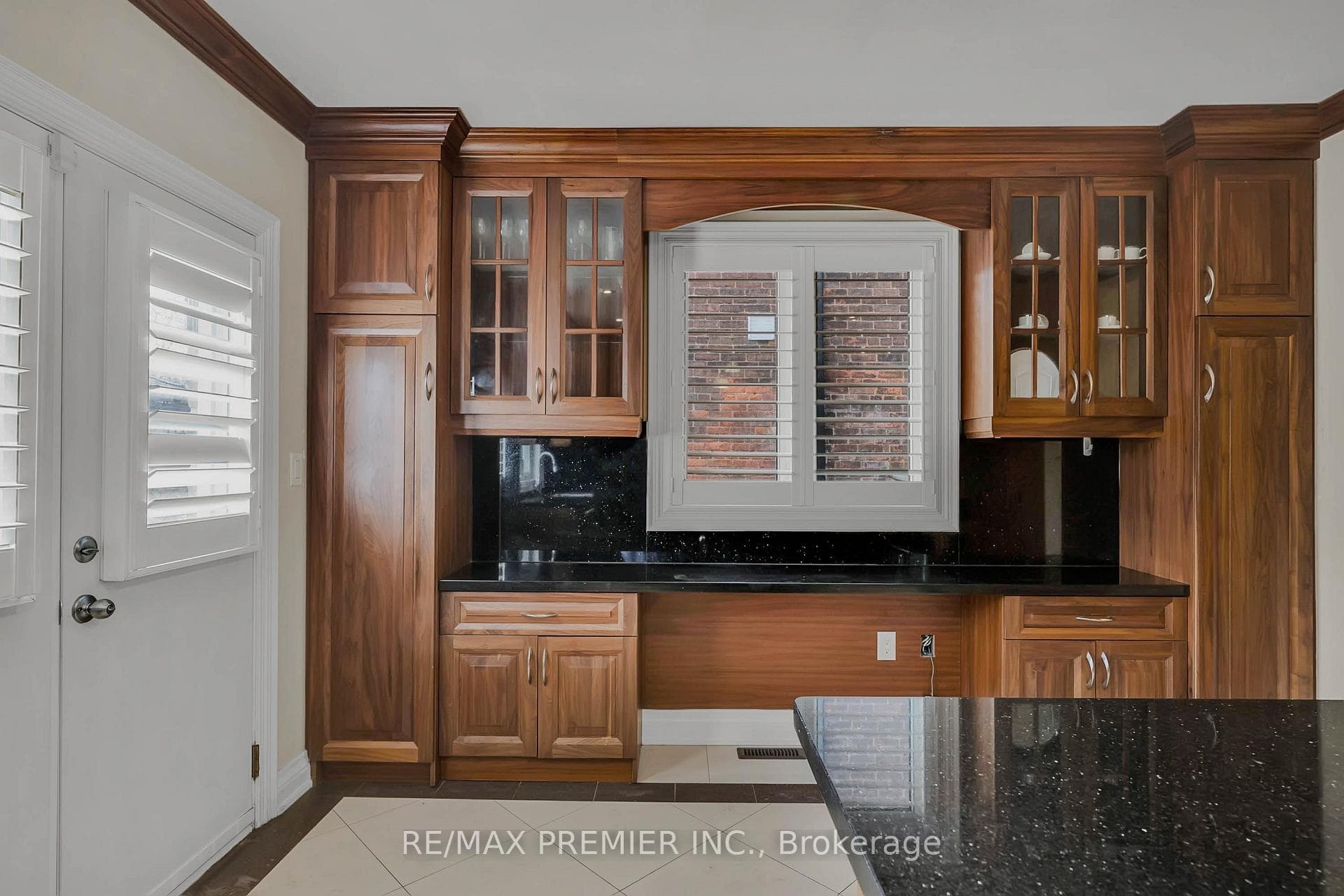 215 Grace Street photo 15