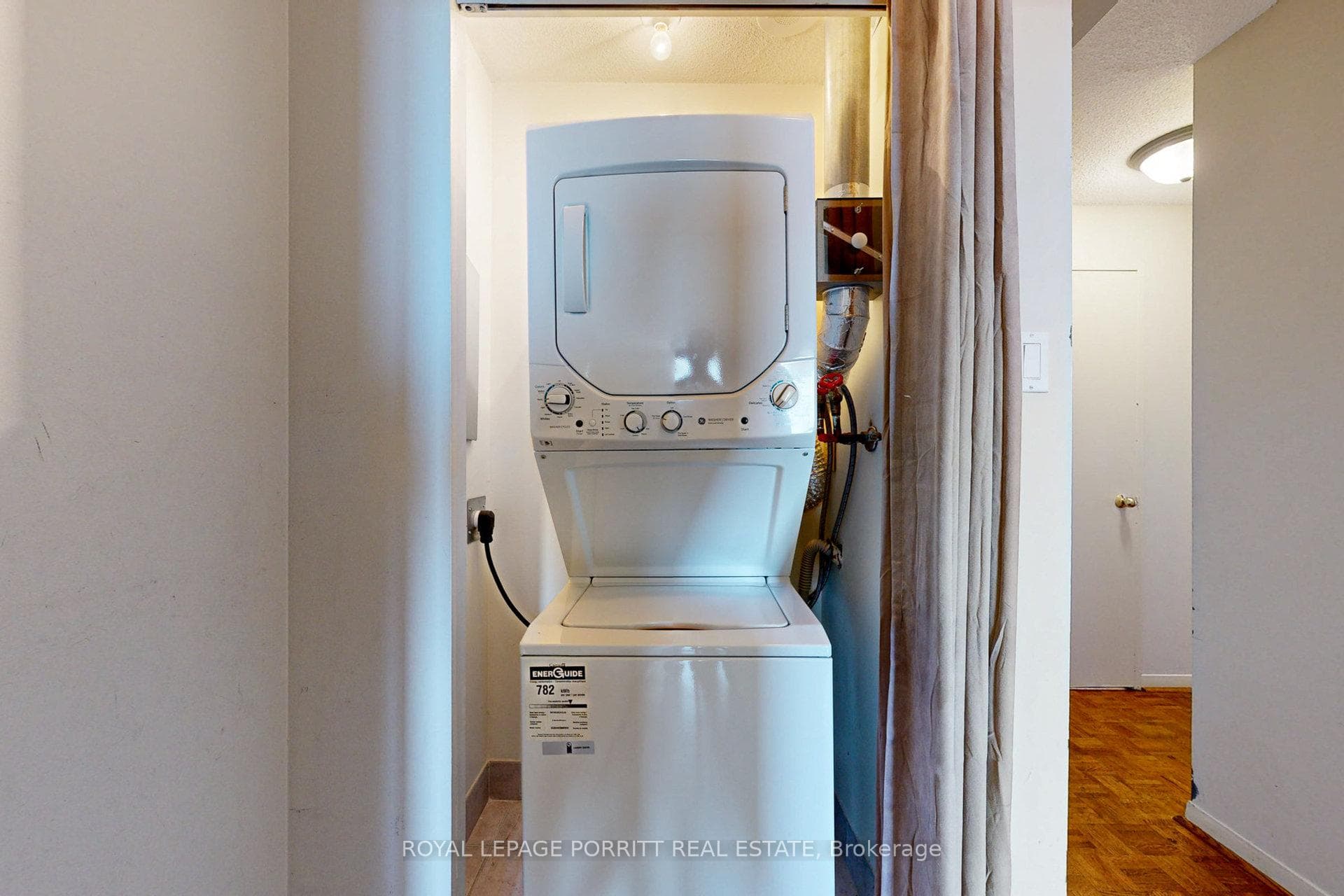 3845 Lake Shore Boulevard Unit 1110 photo 28