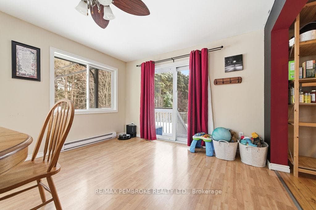 4 Dutch Drive photo 16