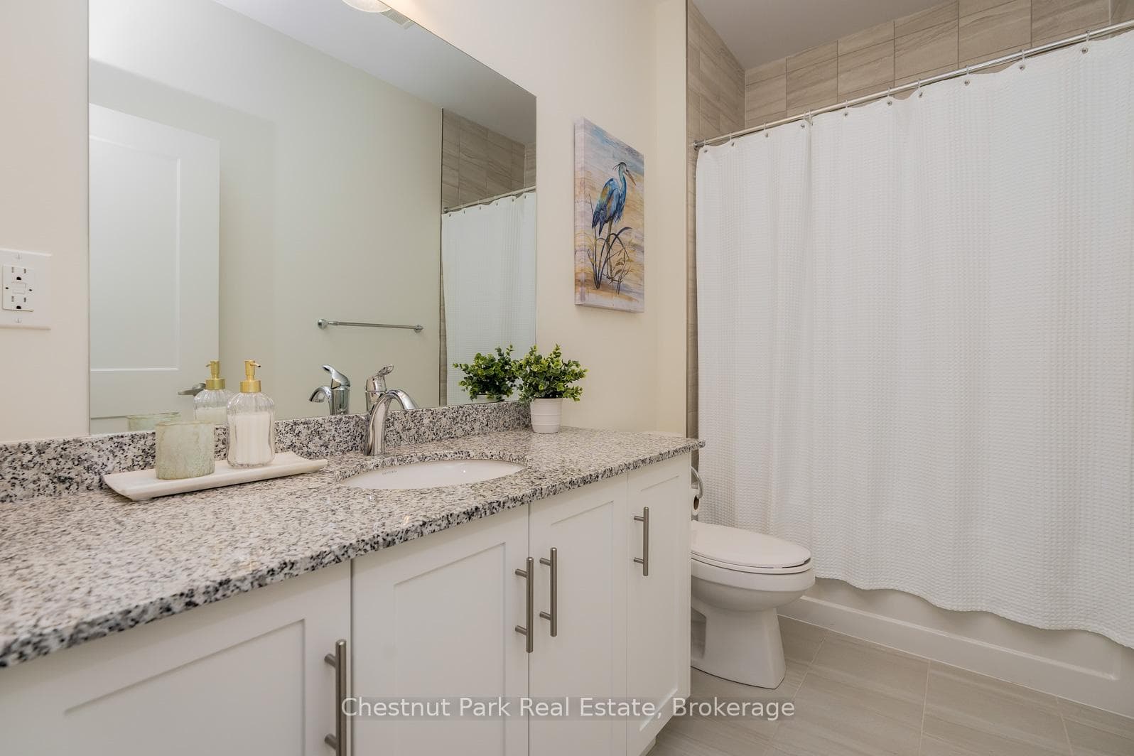 161 Hawthorn Crescent photo 28
