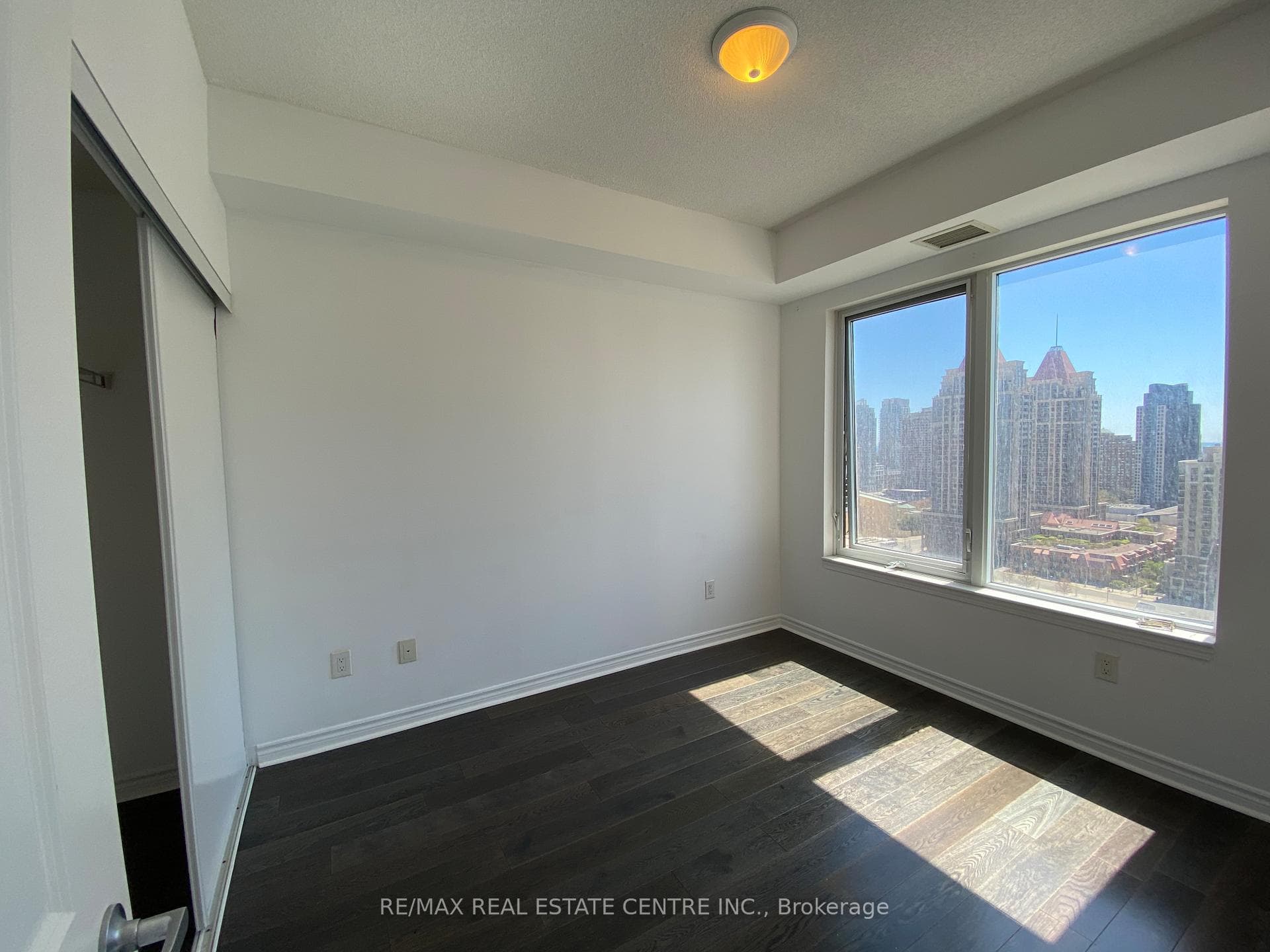 385 Prince of Wales Drive Unit 1806 photo 7