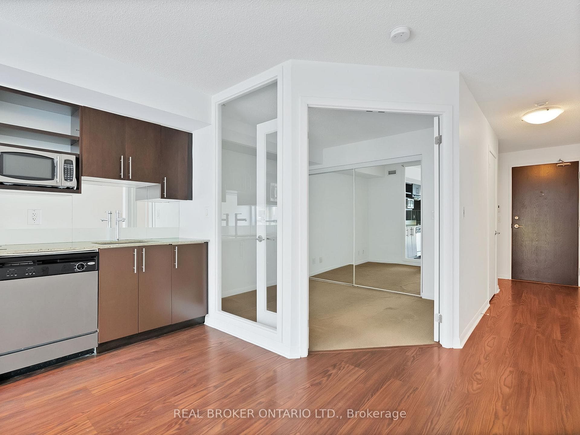 96 St Patrick Street Unit 511 photo 10