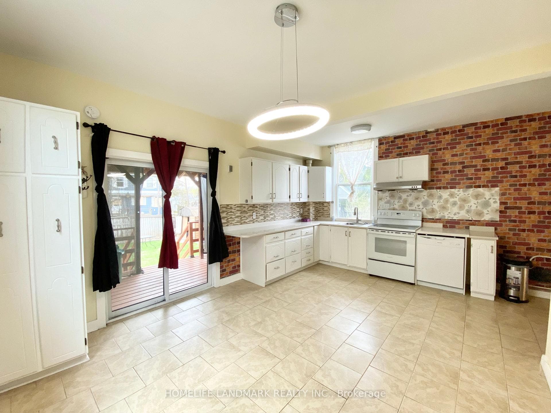 140 Vale Avenue photo 14