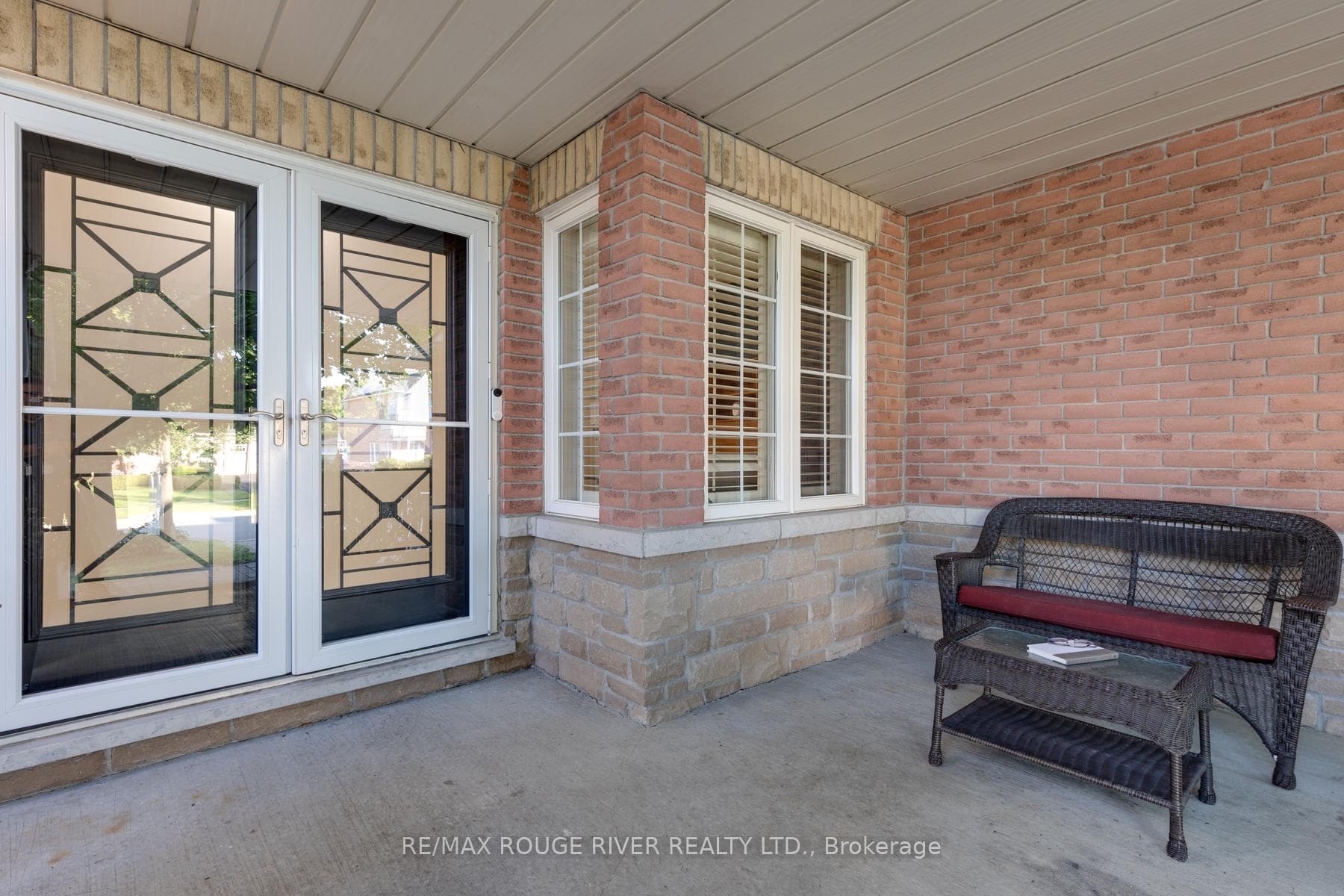 18 Mackey Drive photo 2