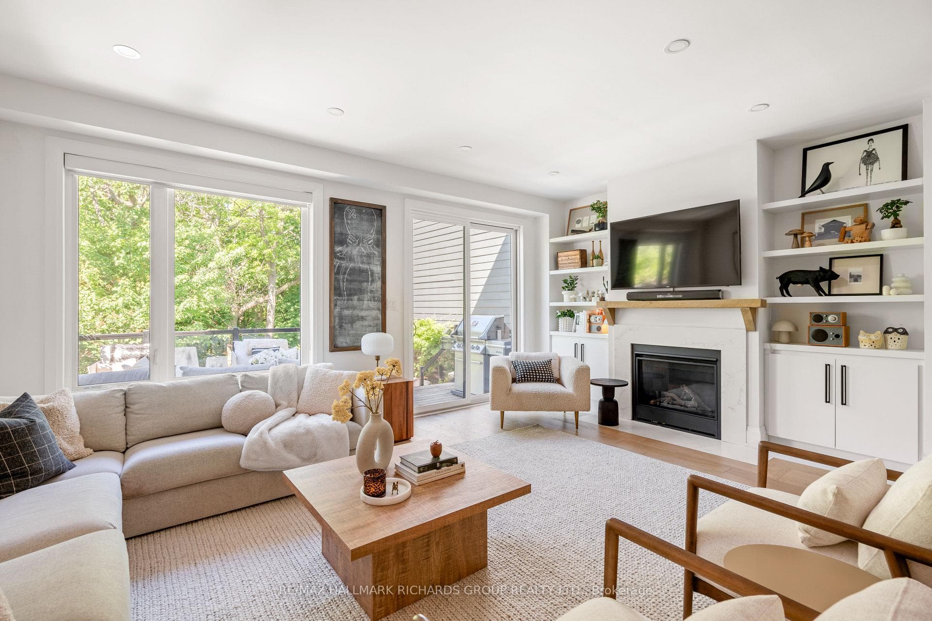 78 Victoria Park Avenue photo 12