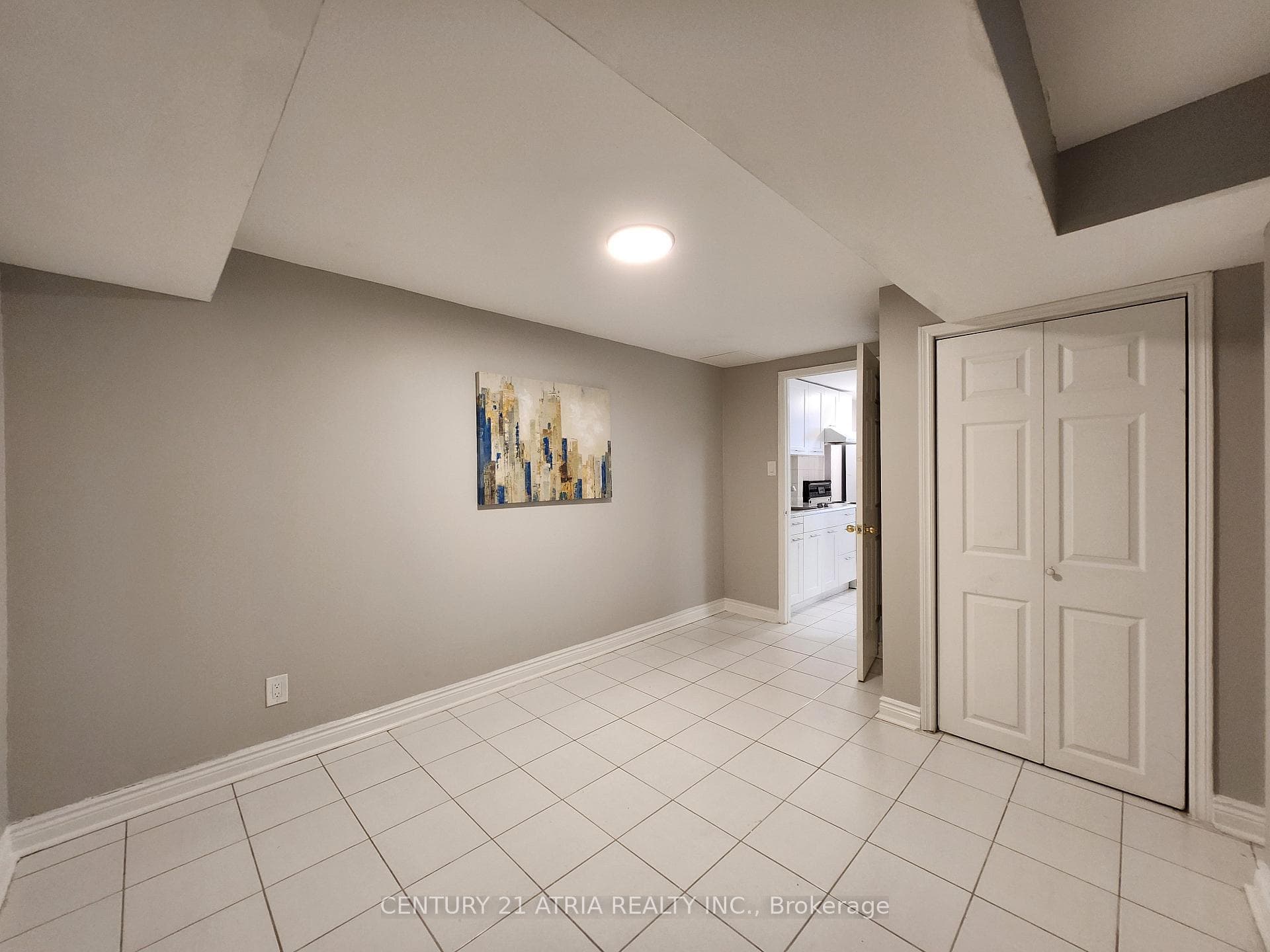 26 Mountstephen Street Unit Lower photo 3