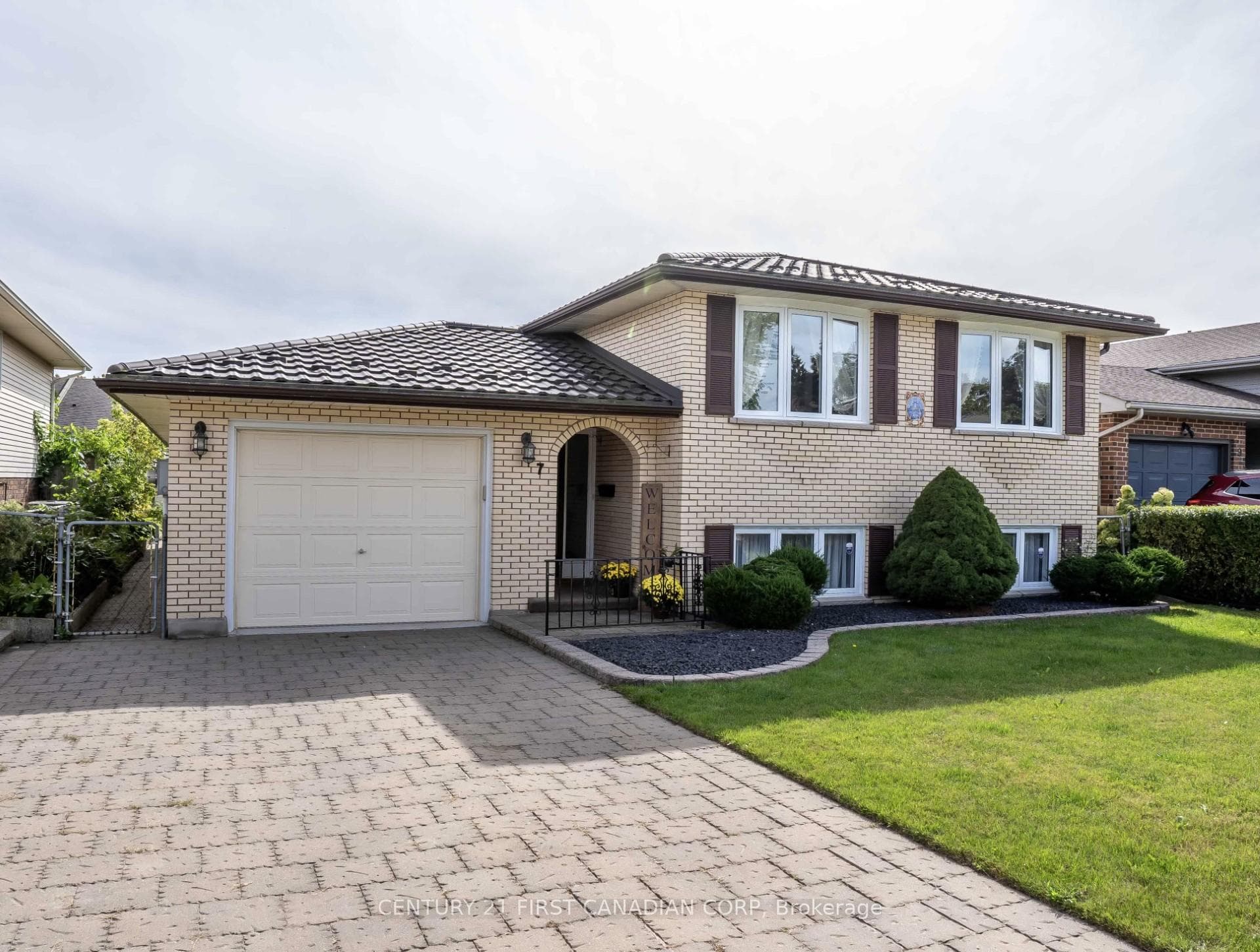 7 Brennan Drive photo 1