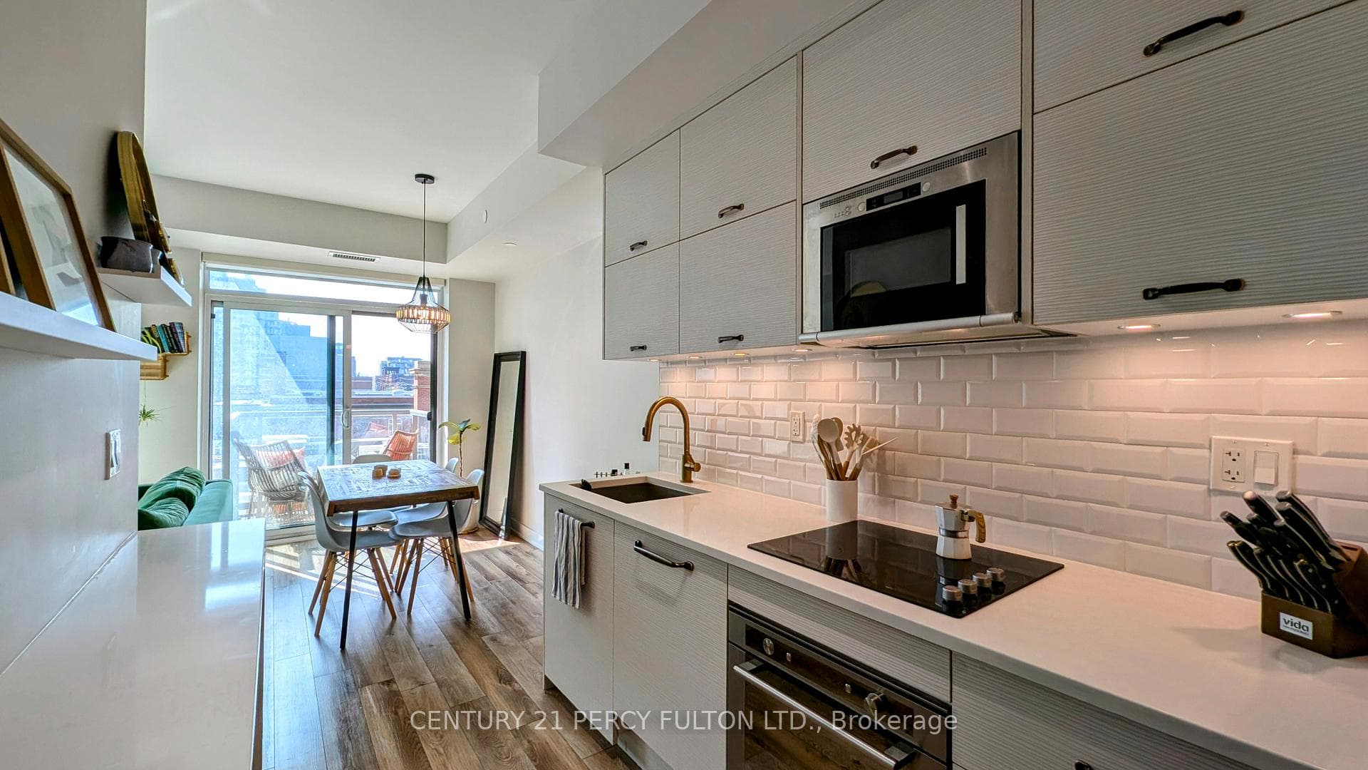 106 Dovercourt Road Unit 405 photo 6