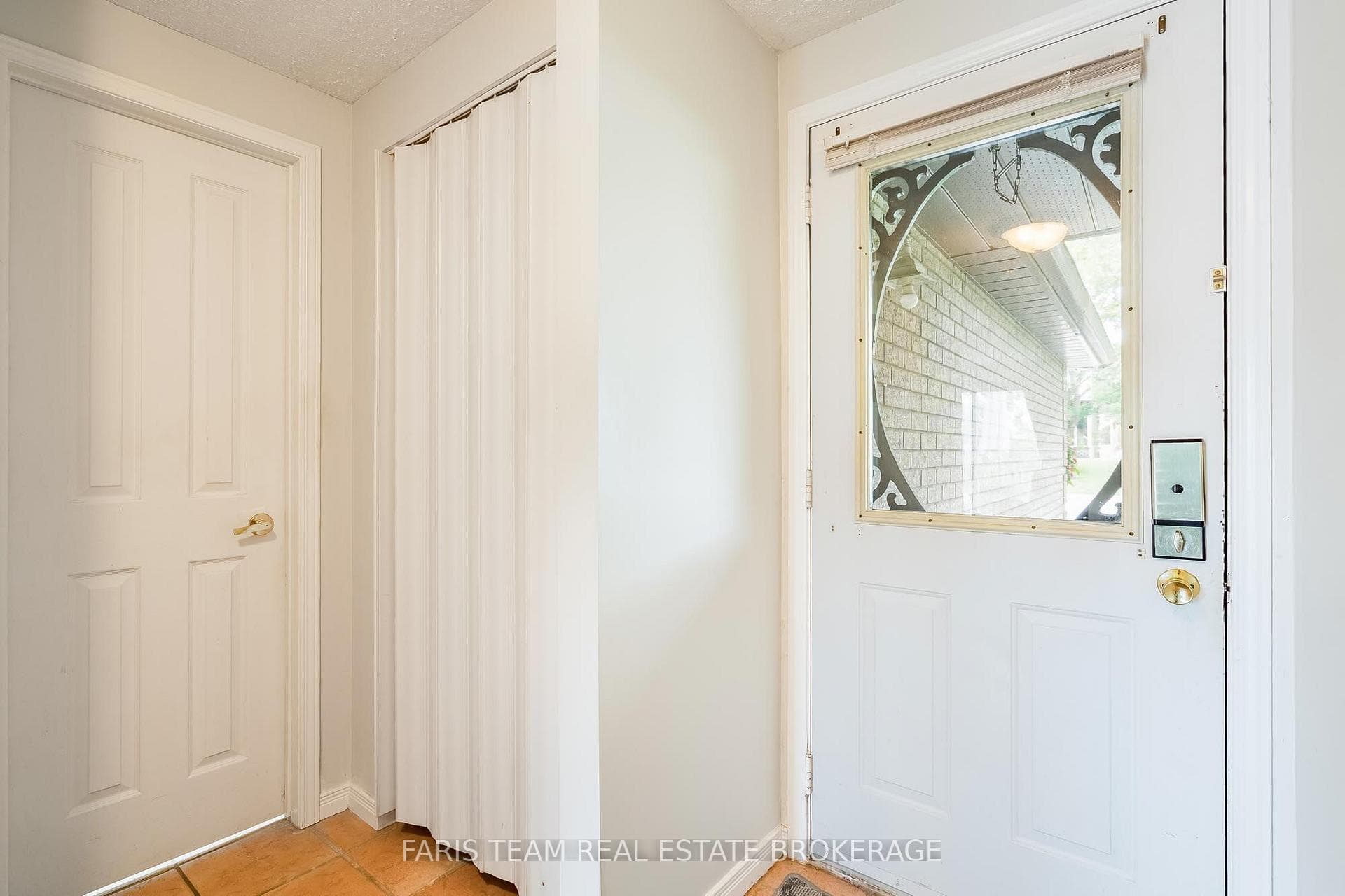 361 Galloway Boulevard photo 5