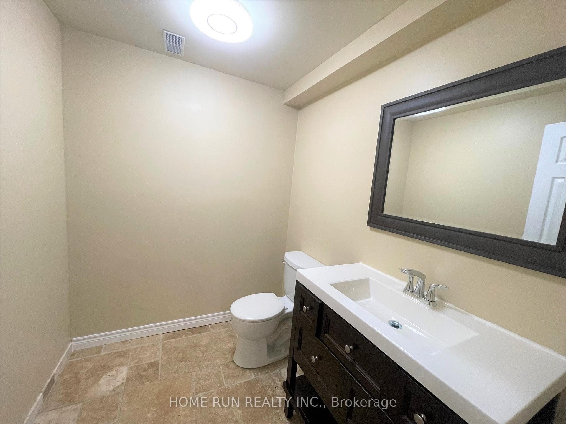 180 Hartsmere Drive photo 29
