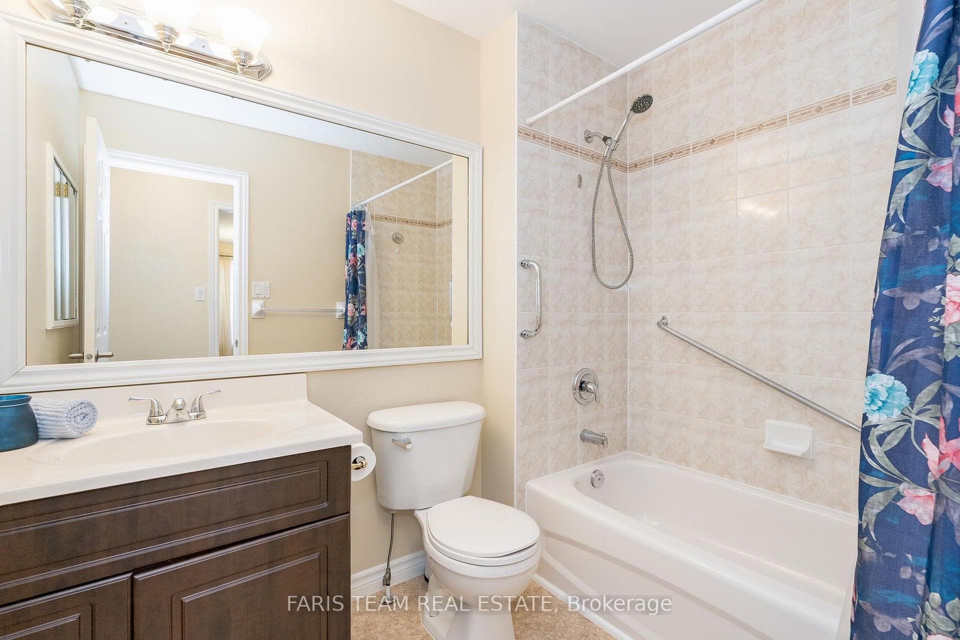 Ensuite bathroom with a combined shower and bath