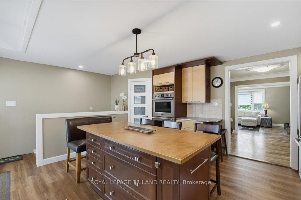 185 Centennial Avenue photo 17