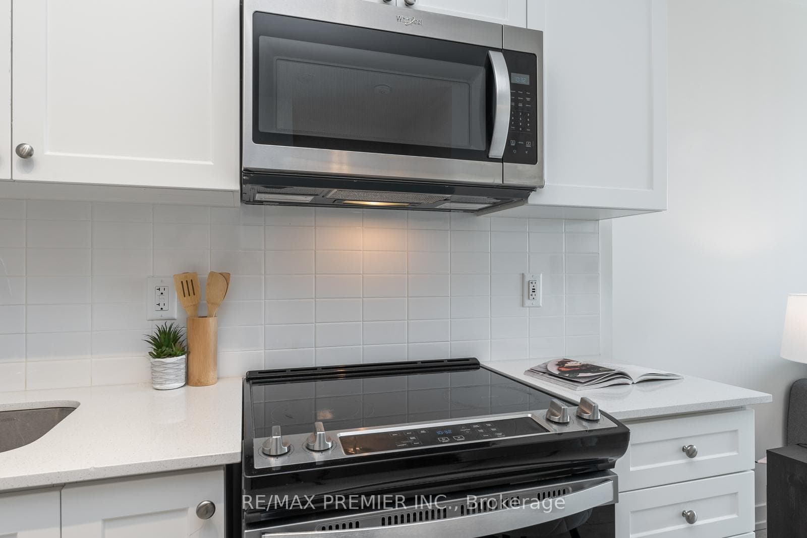 55 Duke Street Unit 310 photo 6