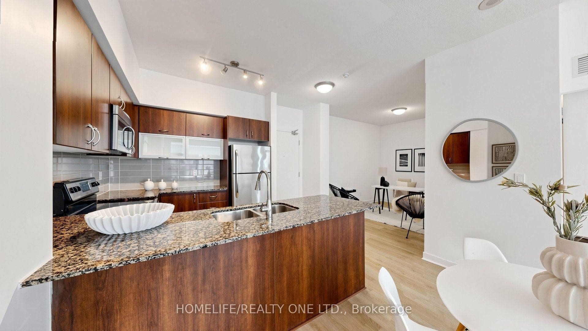 55 East Liberty Street Unit 1804 photo 10