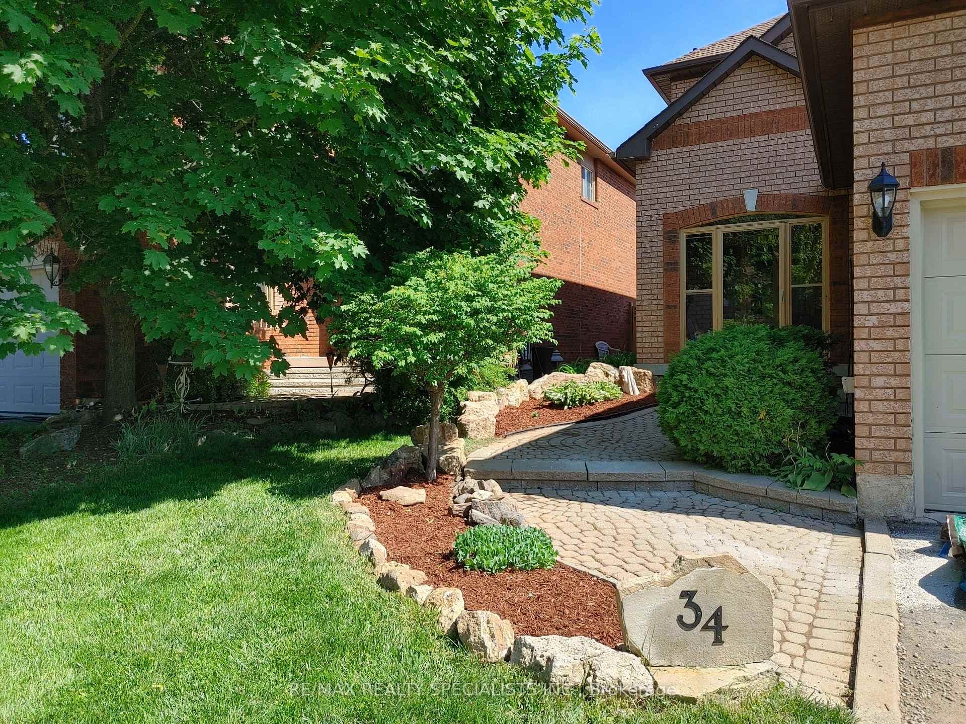 34 Killaloe Crescent photo 3