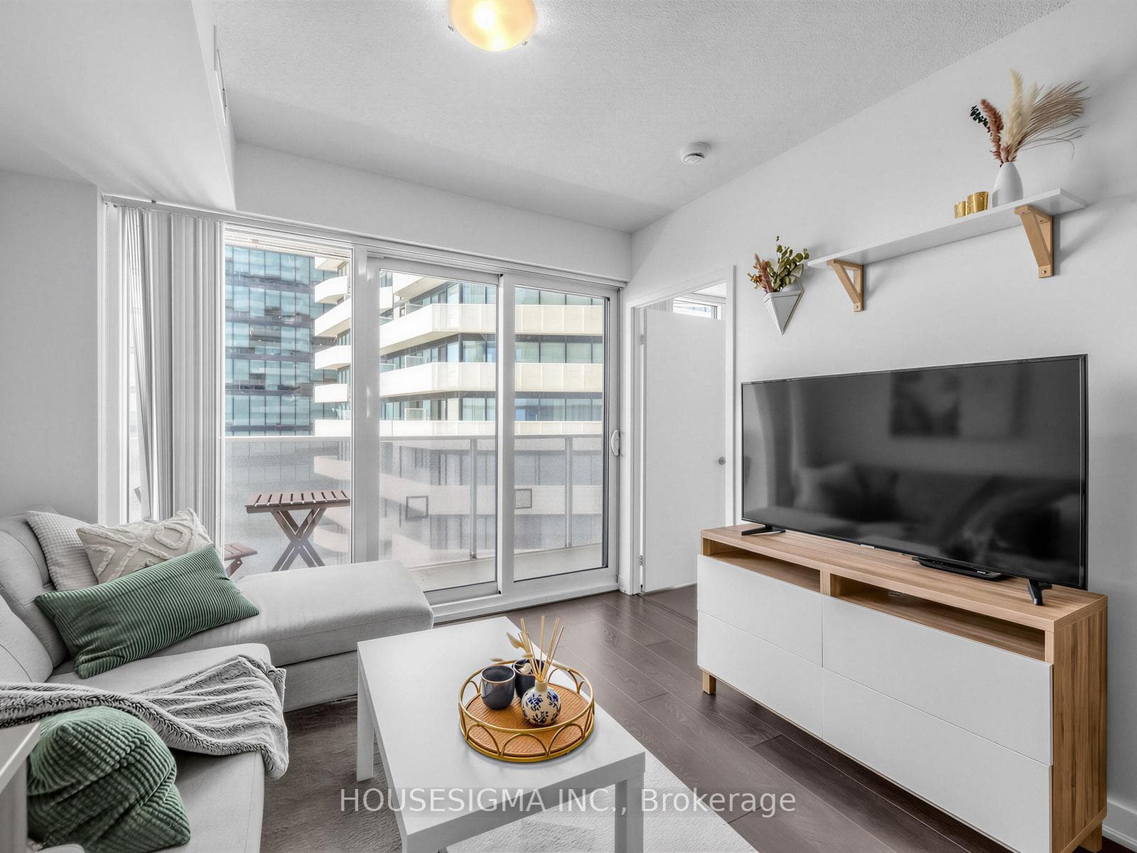 88 Harbour Street Unit 4001 photo 13