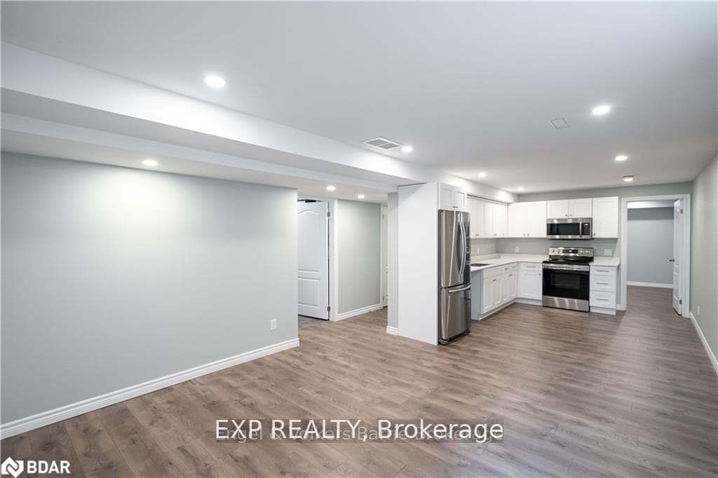 19 Loon Avenue Unit Lower Level photo 4