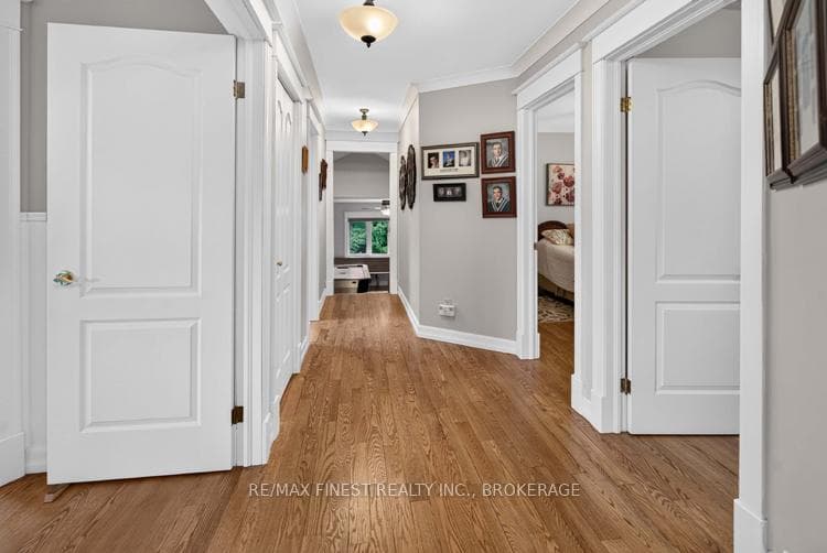 2038 Valleyview Drive photo 27
