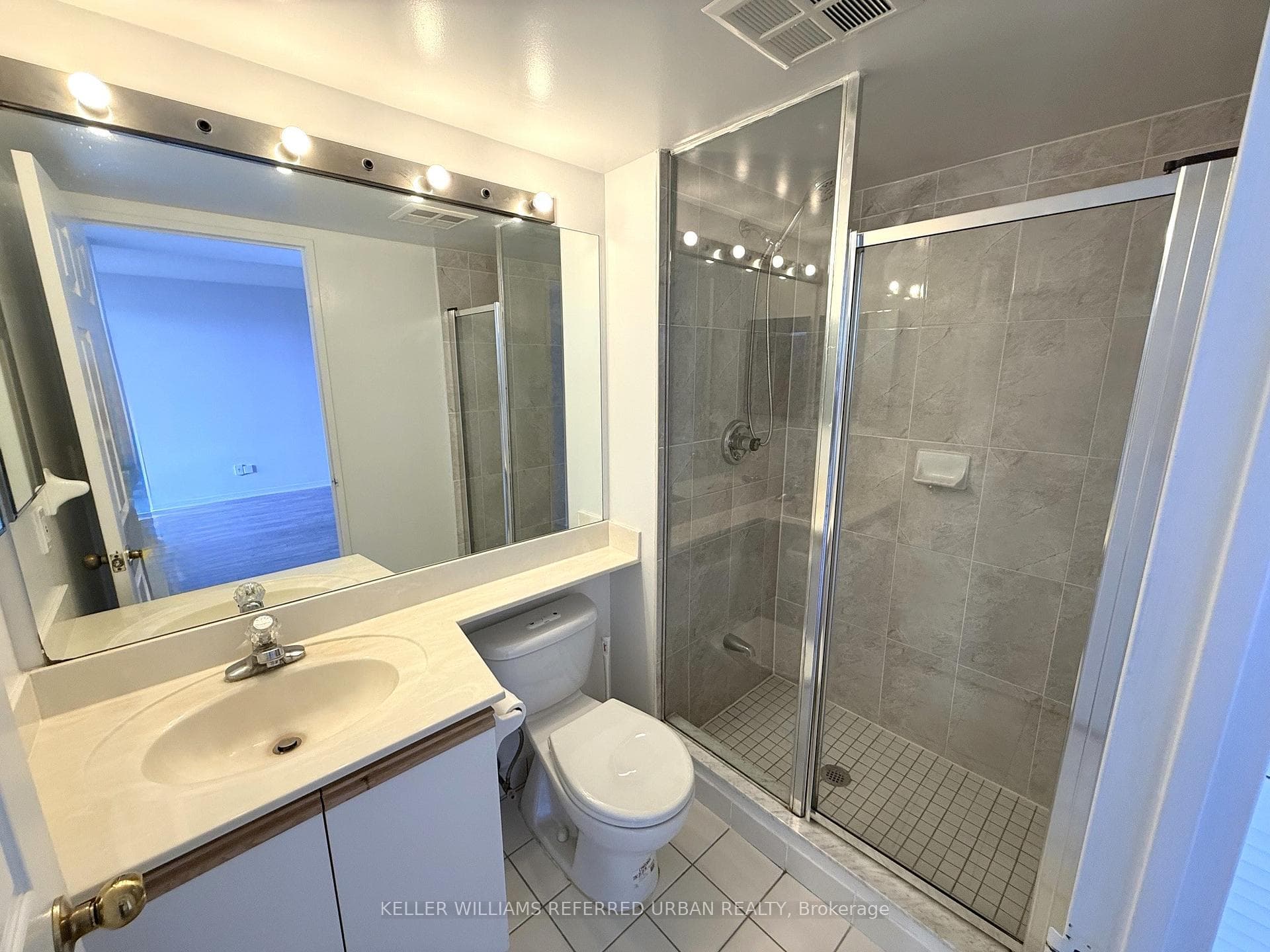 18 Hillcrest Avenue Unit 2104 photo 13