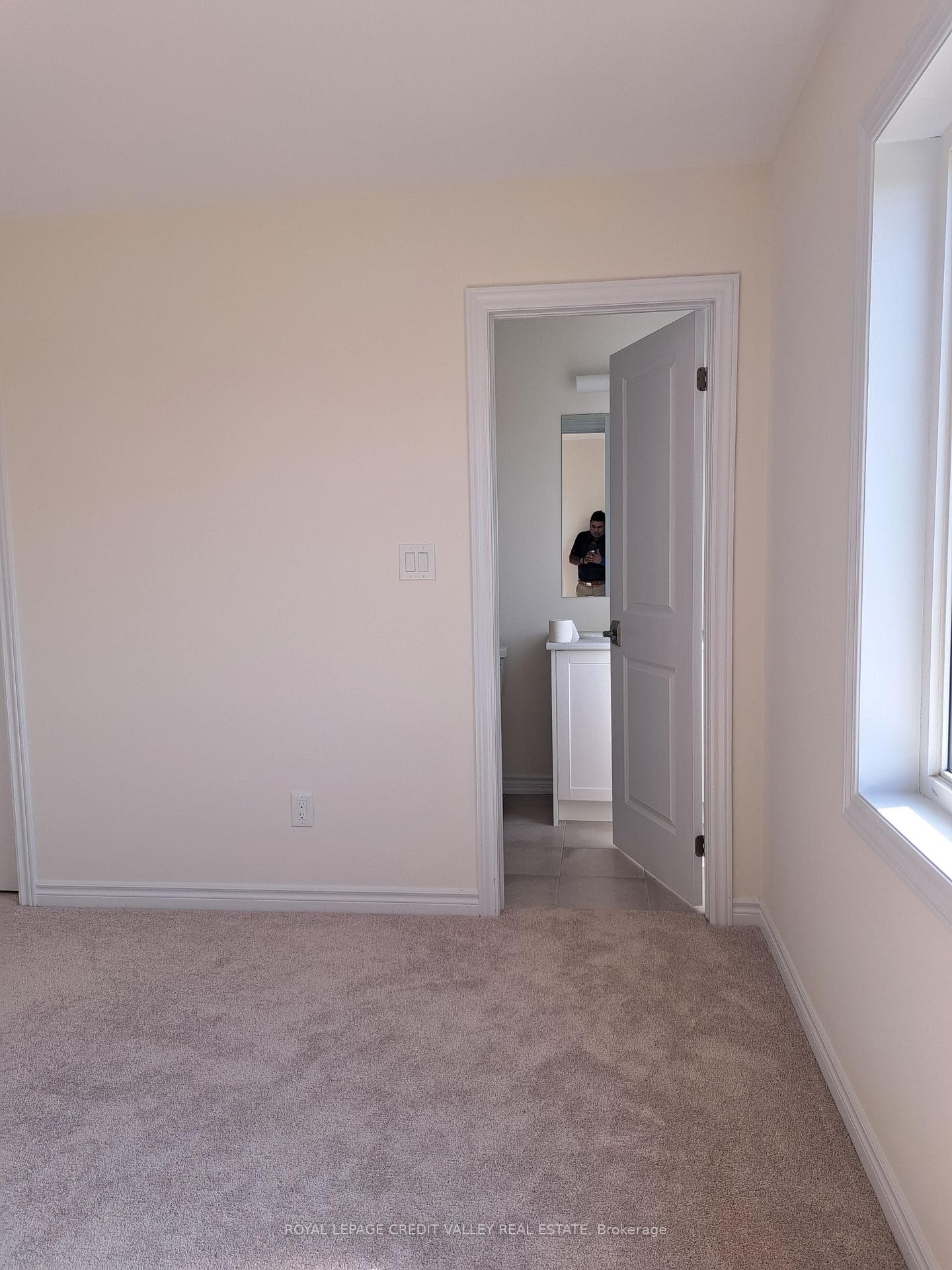 27 Henderson Street photo 14