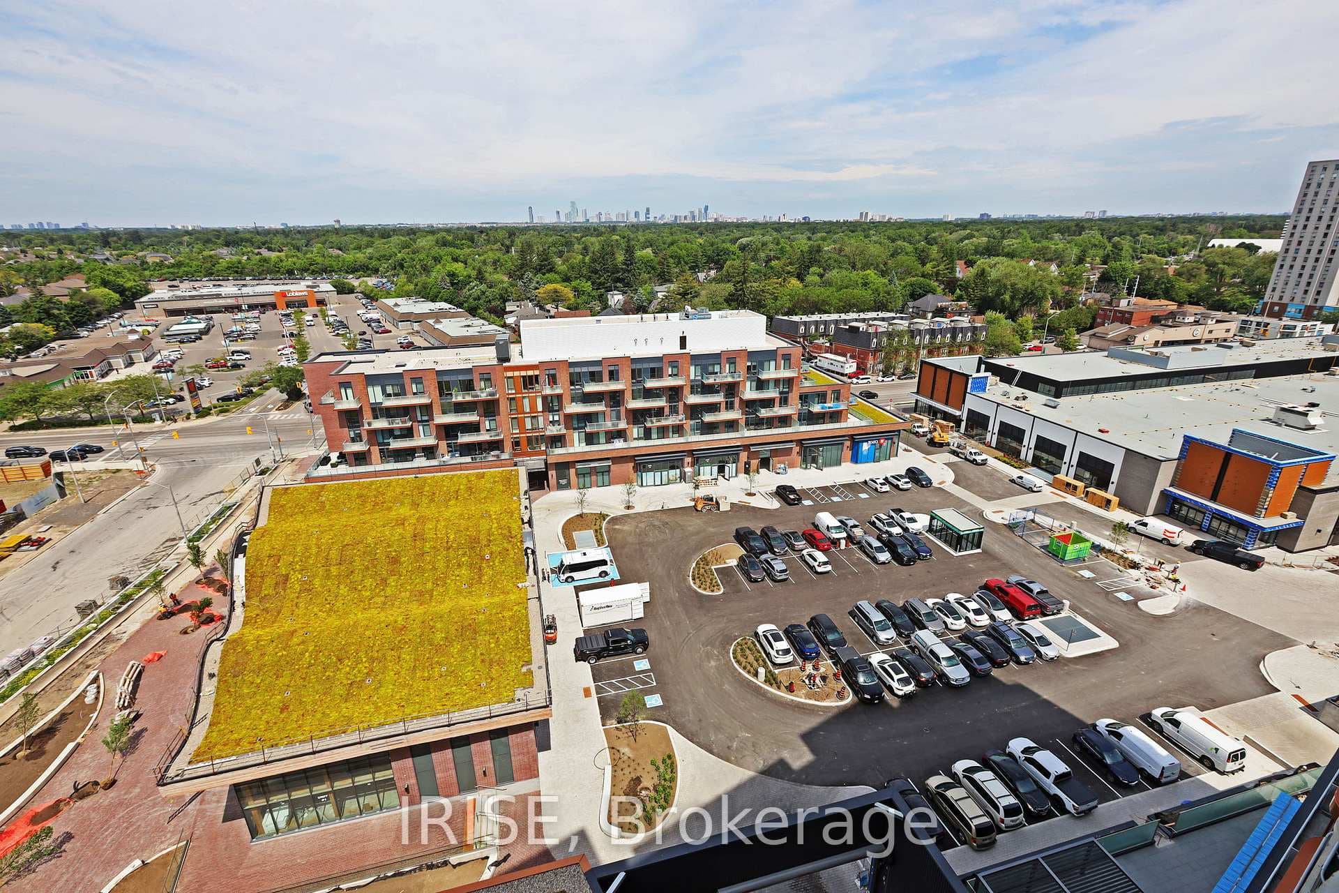 Wide view of the neighborhood and beyond