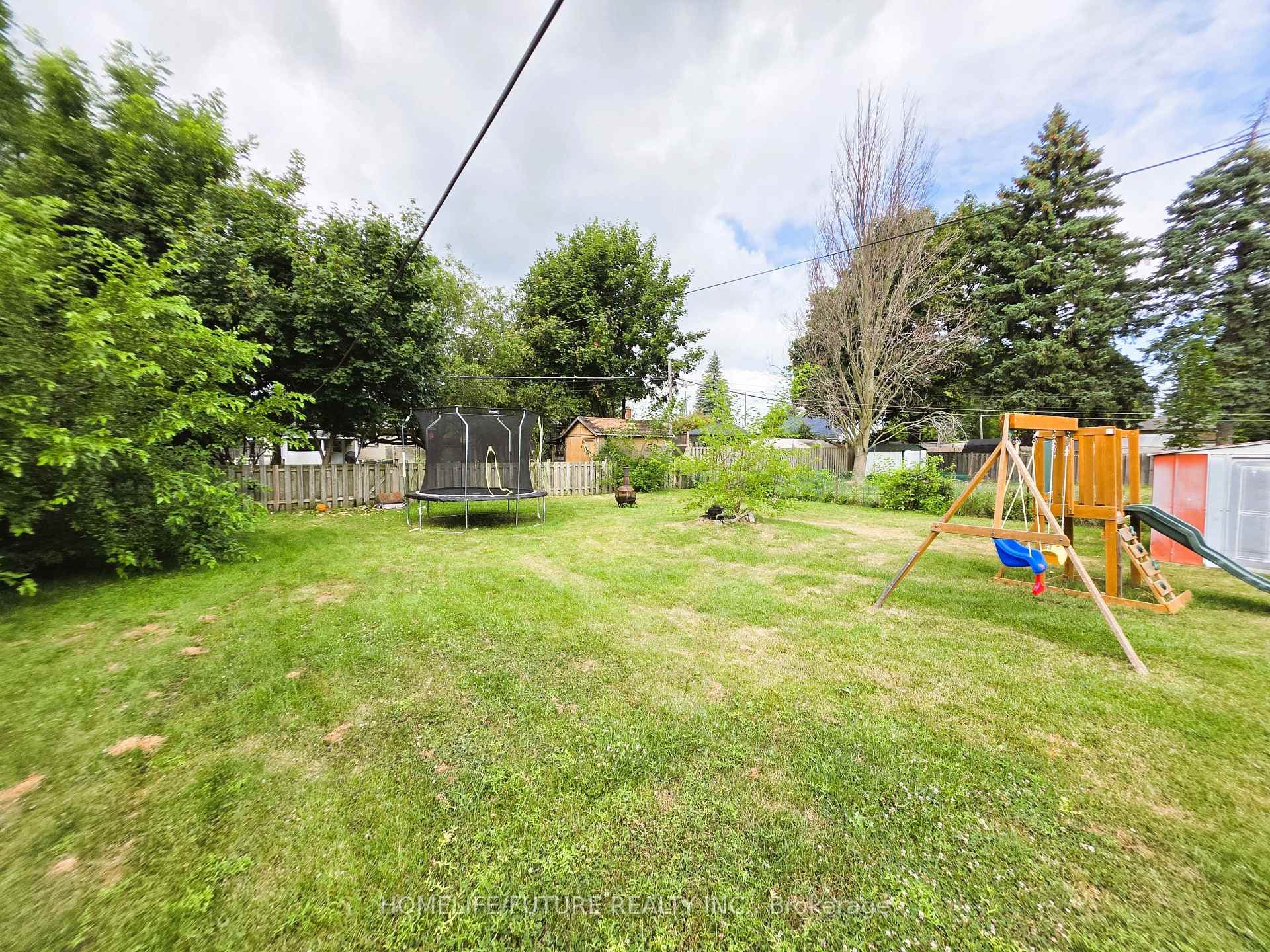 602 Finucane Street photo 34